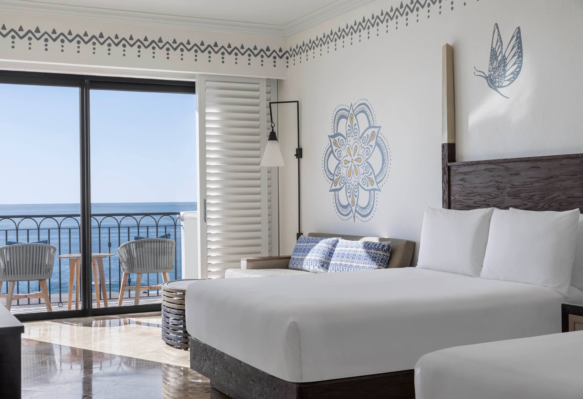 2 Queen Coastal Garden View