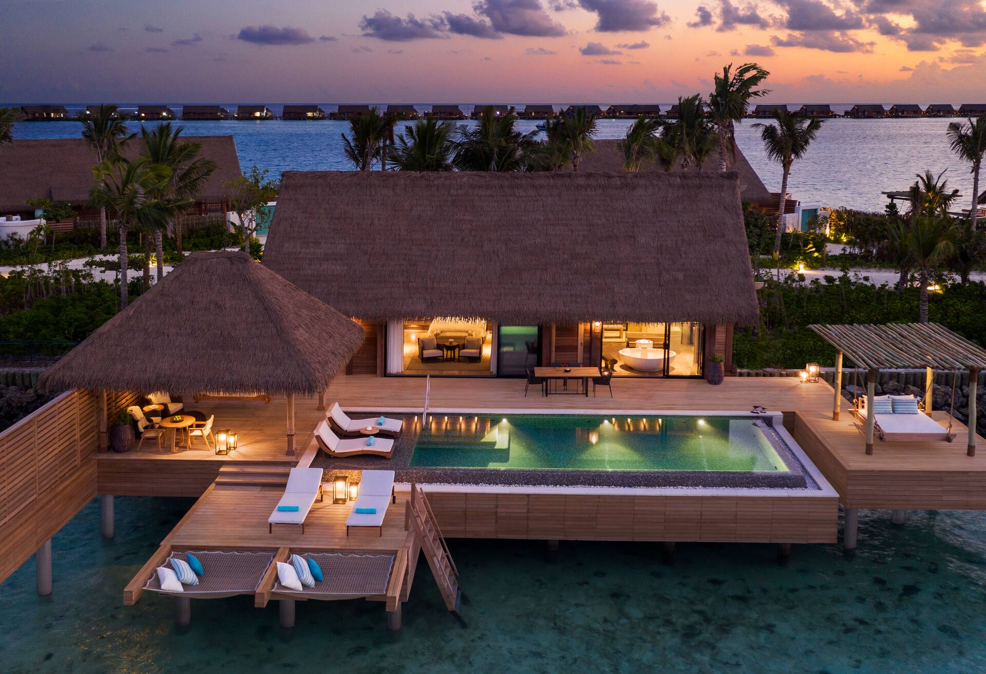 Two Queen Bedded Reef Villa With Pool