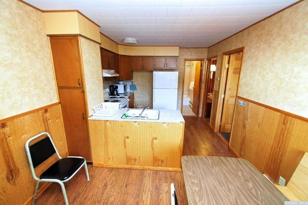 Two-Bedroom Suite photo 3