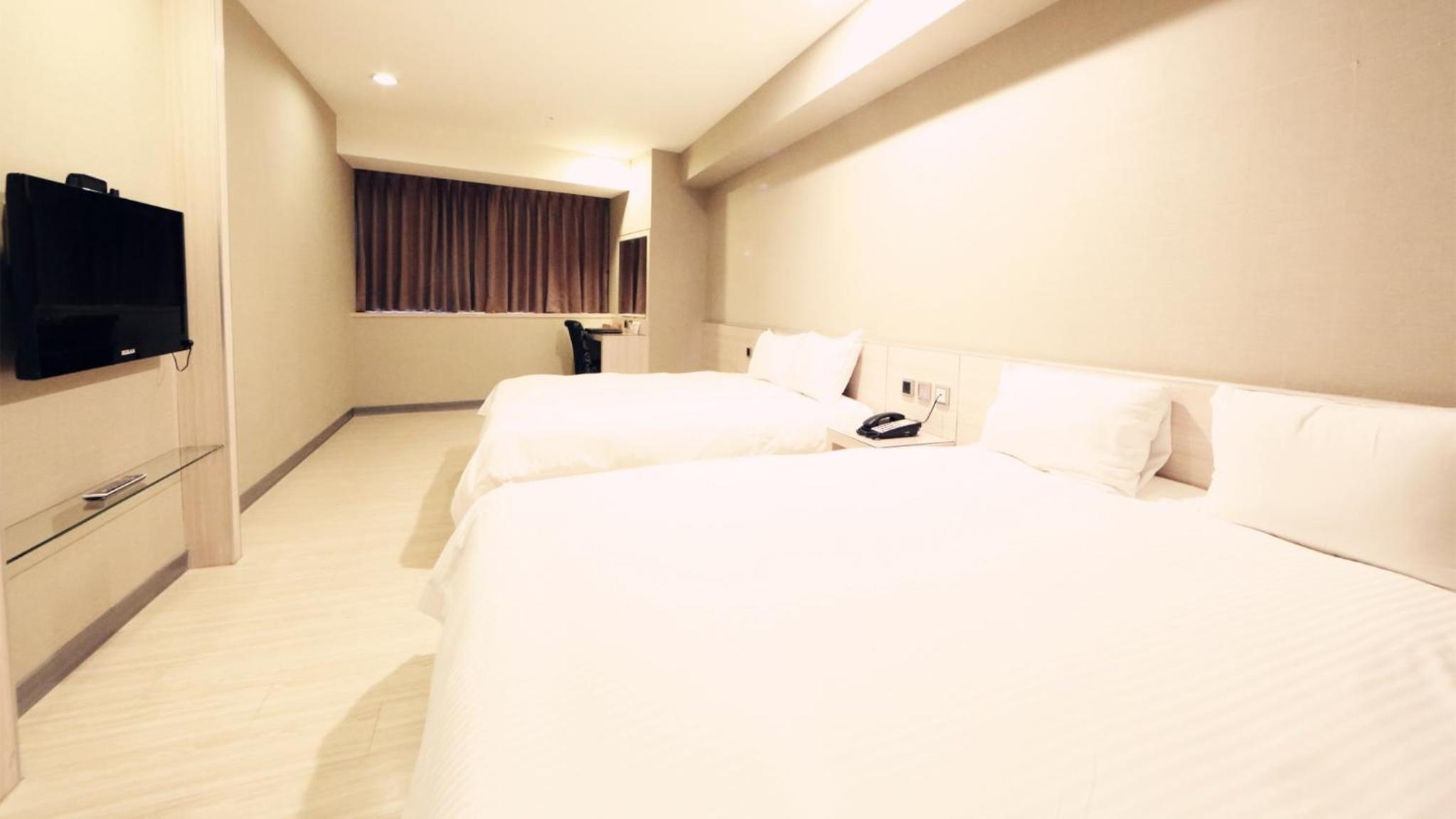 Superior Quadruple Room photo 3