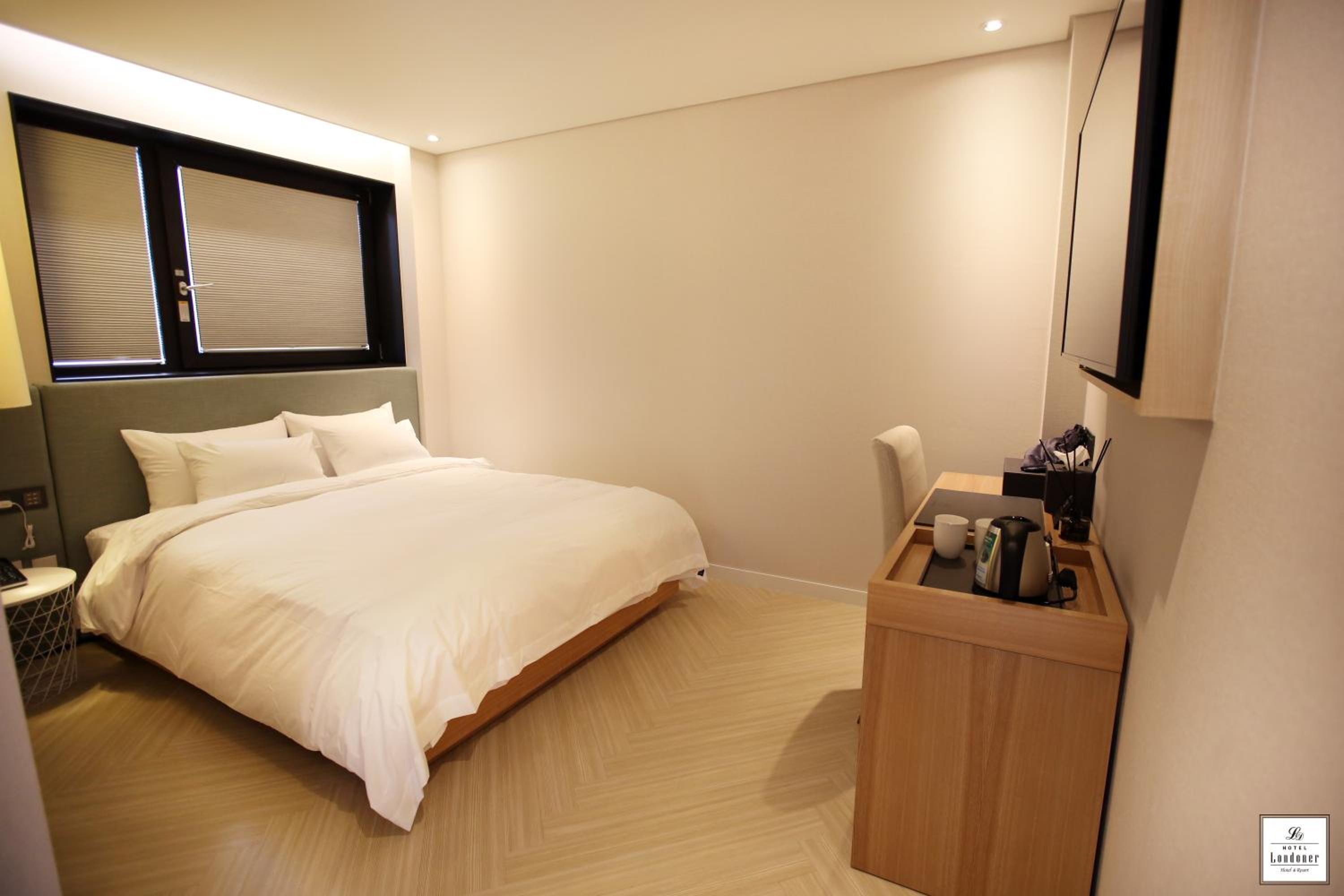 Standard Double Room - Photo 1