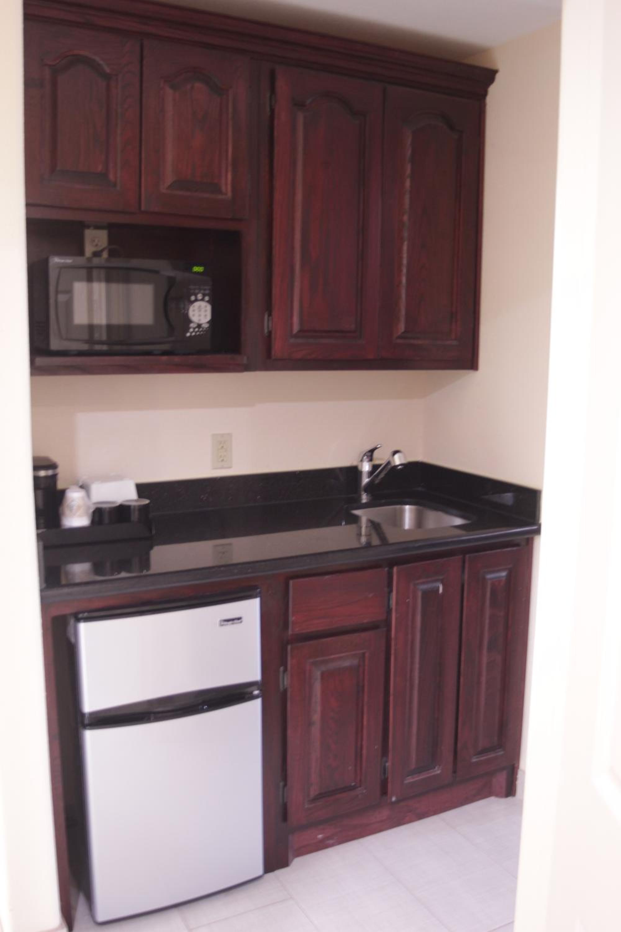 King Suite - Photo 5