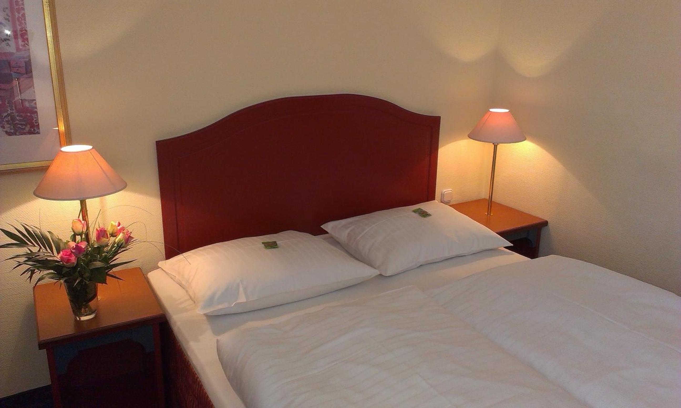 Small Double Room - Photo 4