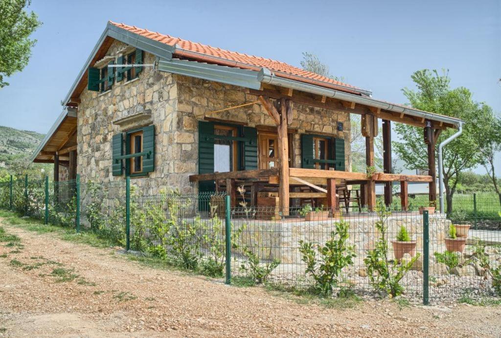 Three-Bedroom Chalet photo 2