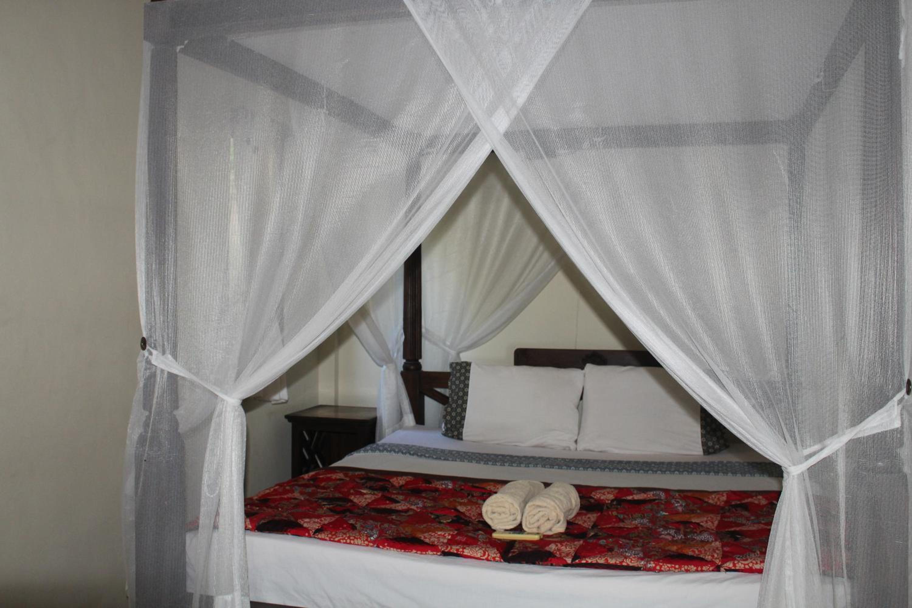 Double Room - Photo 16