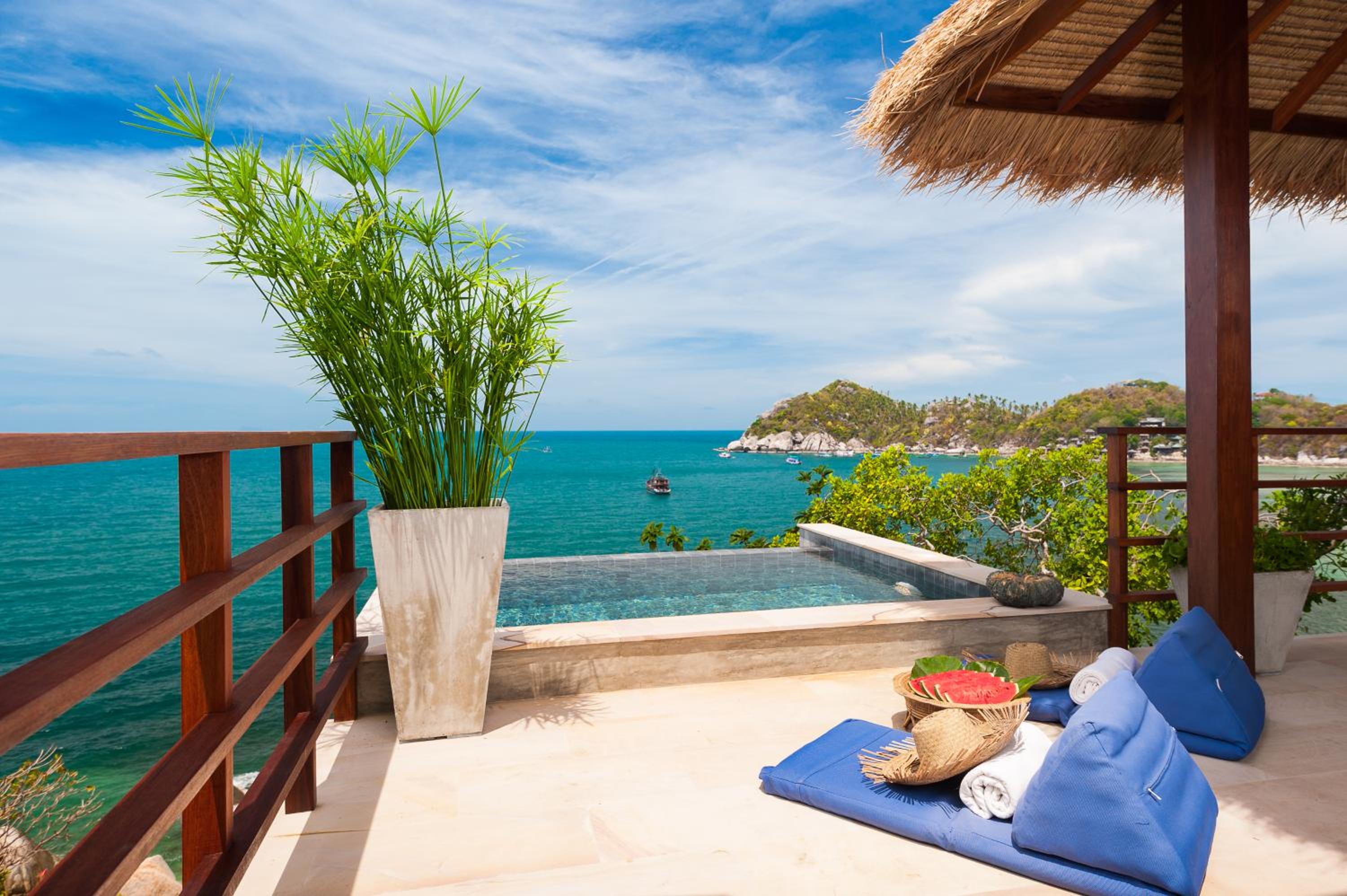 C23C One-Bedroom Pool Villa - Beach Front - Photo 6