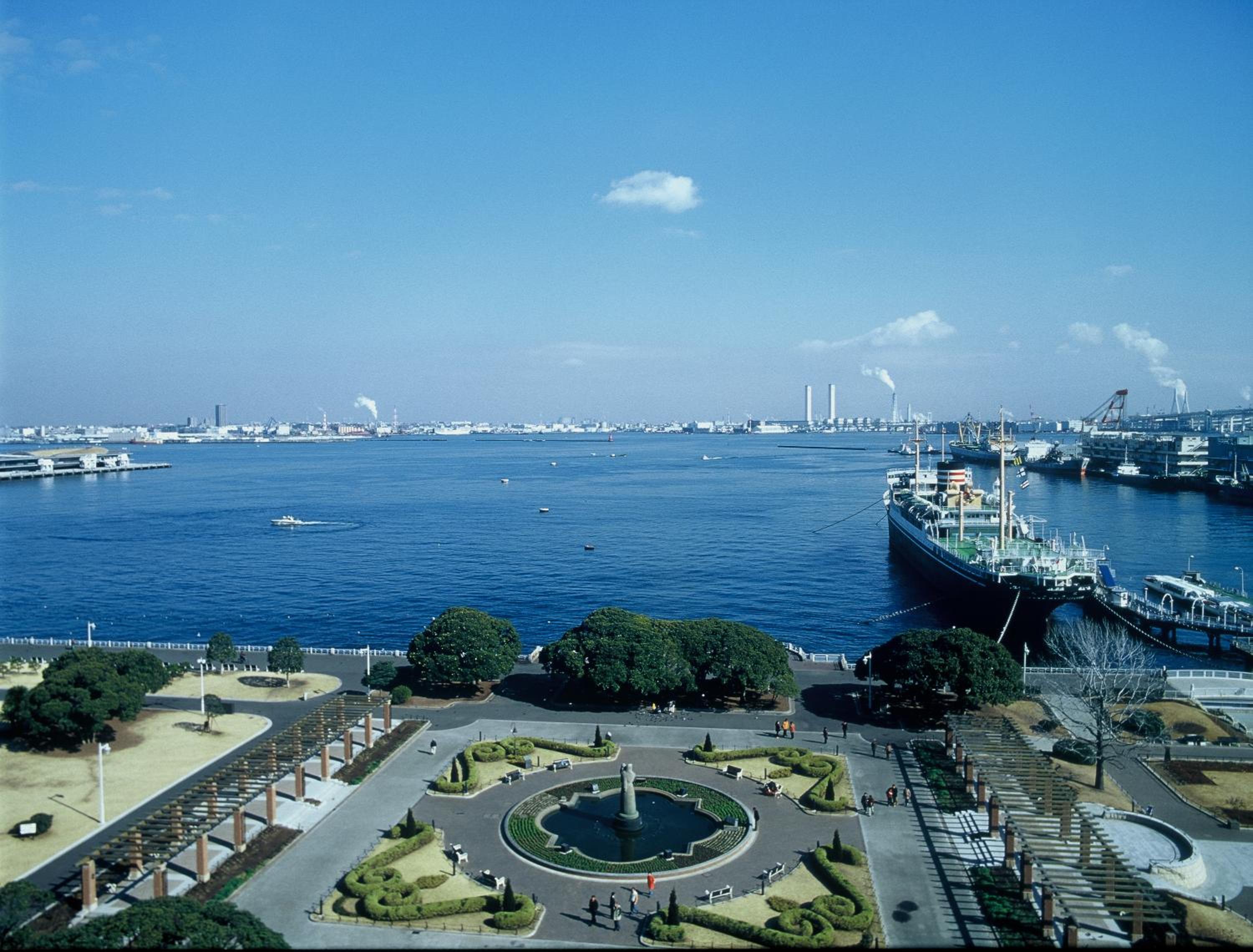 Check in after 3PM - Standard Floor Twin Room with Bay View - Tower Building  - Non-Smoking - Photo 3