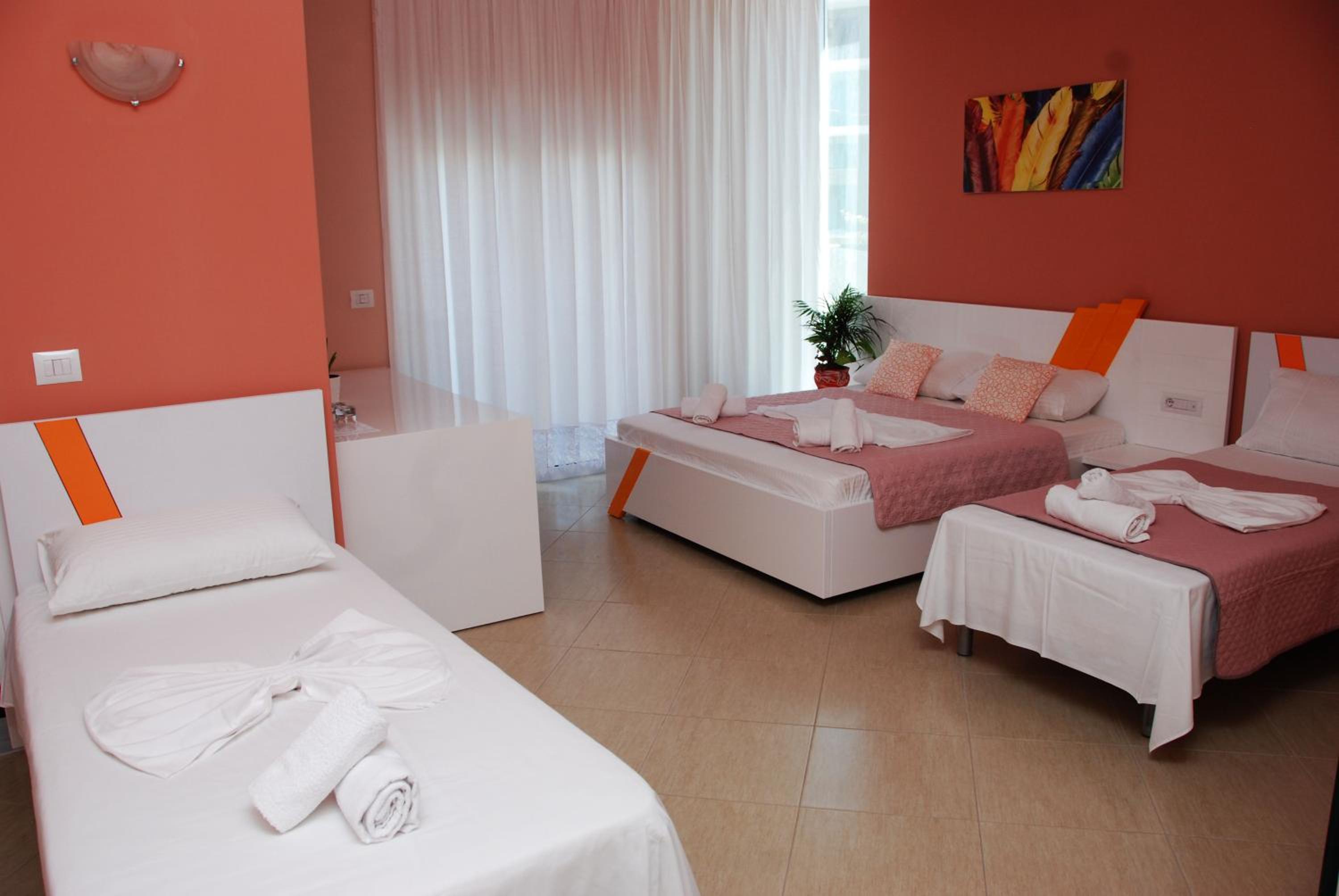 Quadruple Room with Balcony photo 2