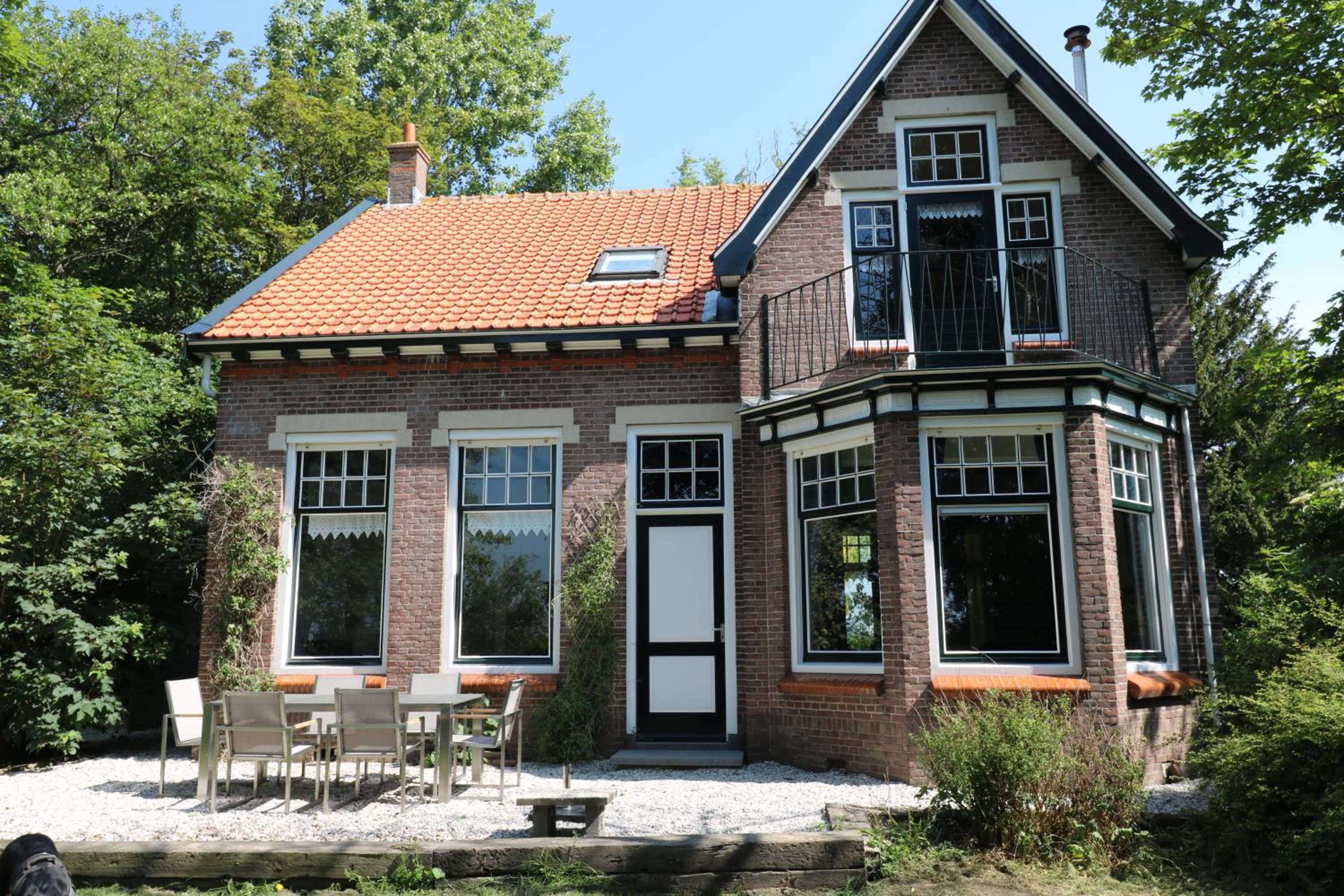 Standard Villa photo 1