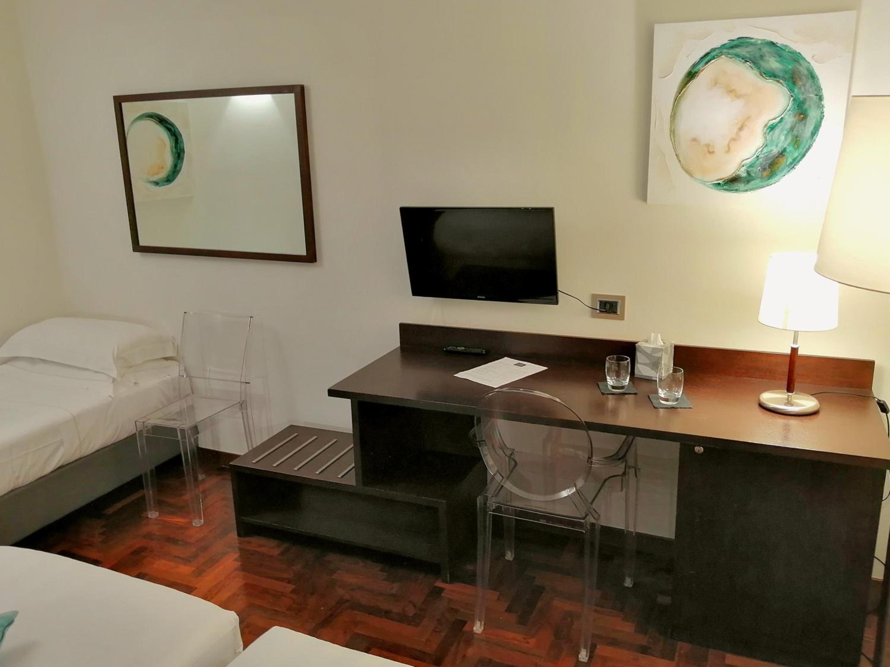 Standard Triple Room - Photo 2