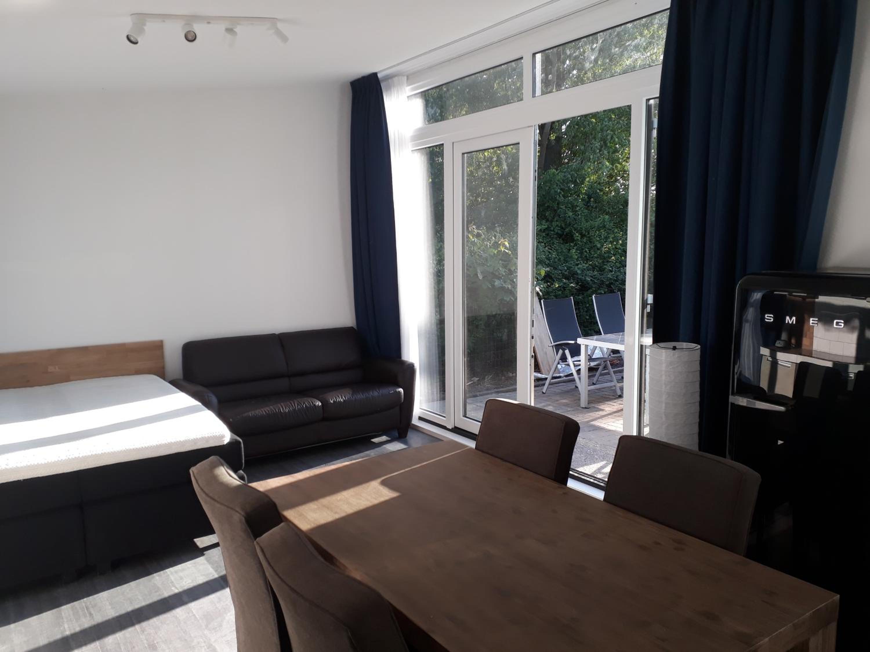 Studio Apartment photo 3