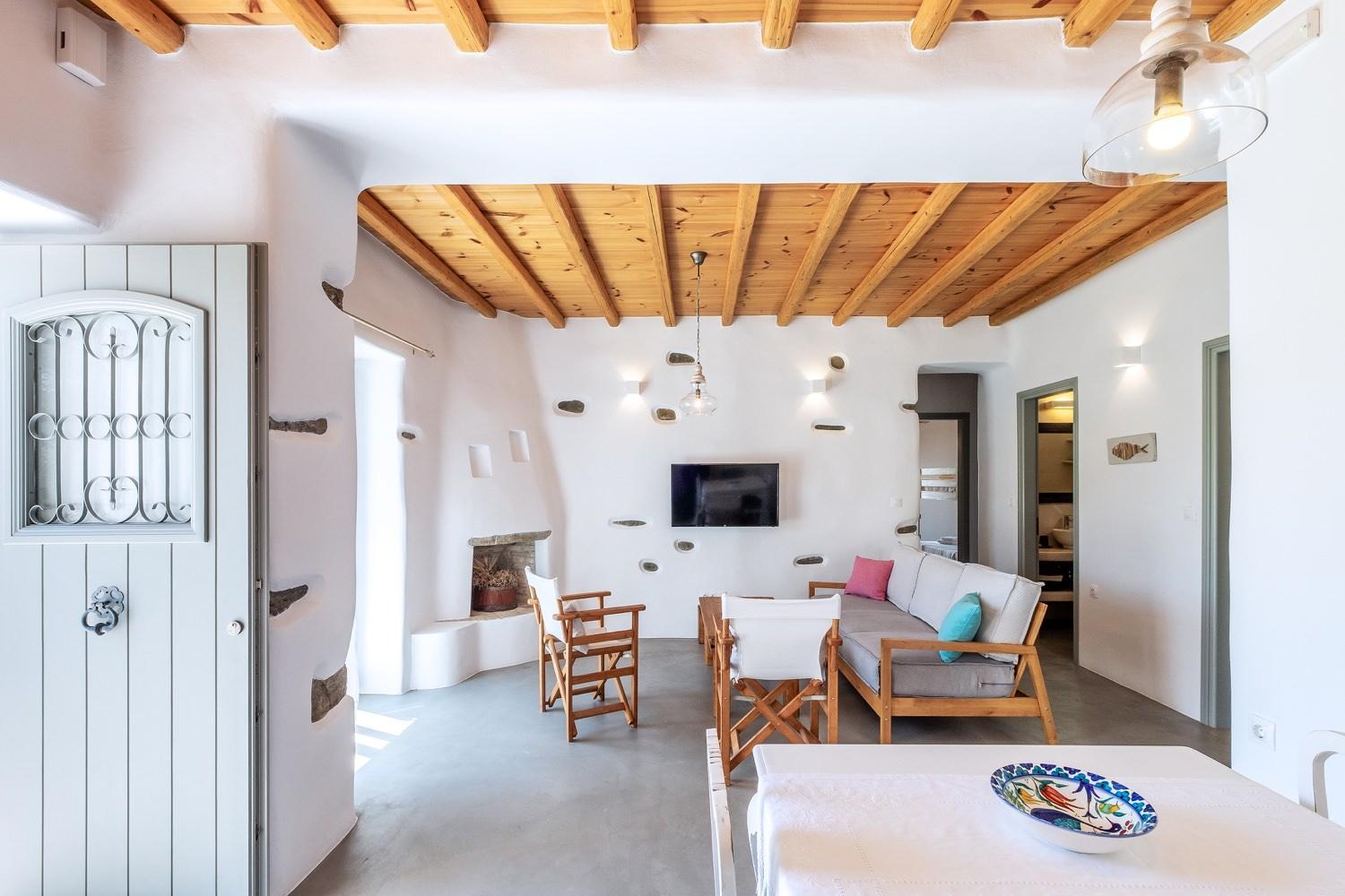 Three-Bedroom House photo 1