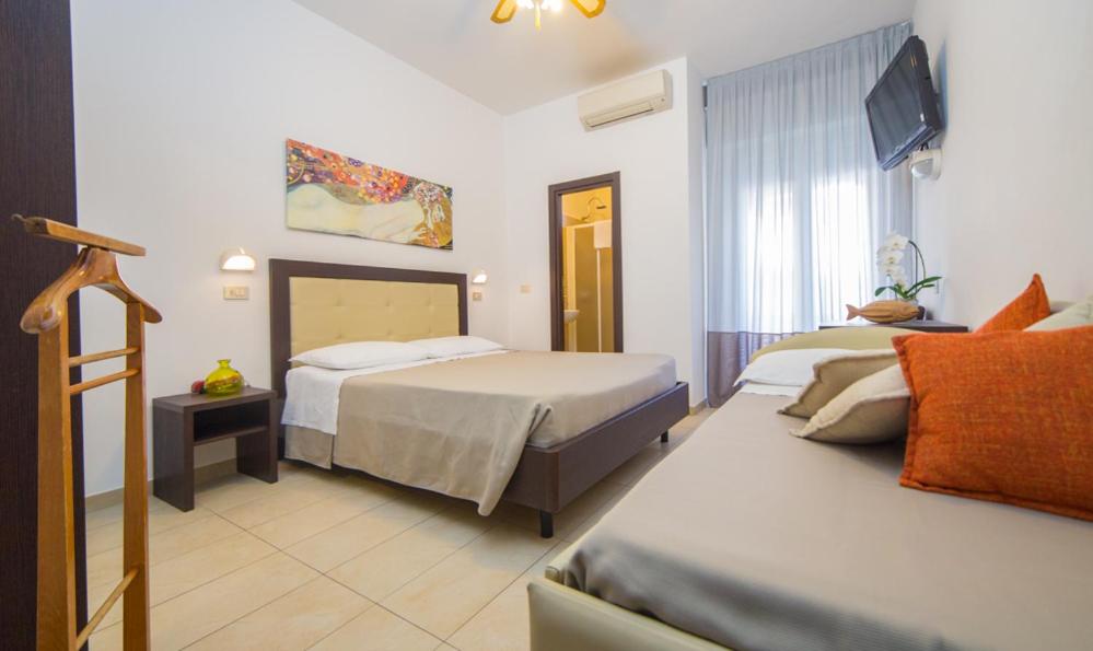 Comfort Triple Room with Sea View - Photo 1