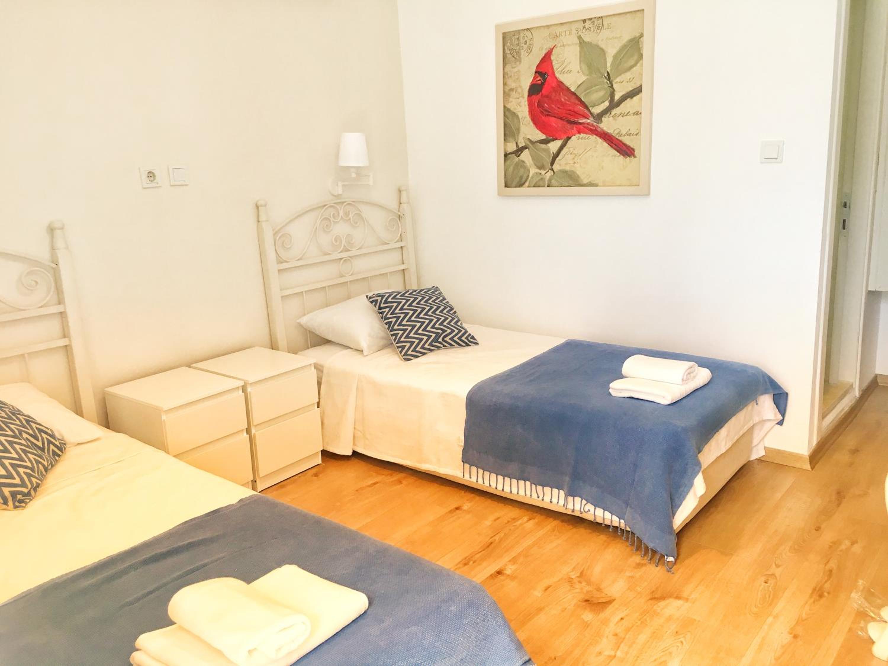 Comfort Twin Room - Photo 2