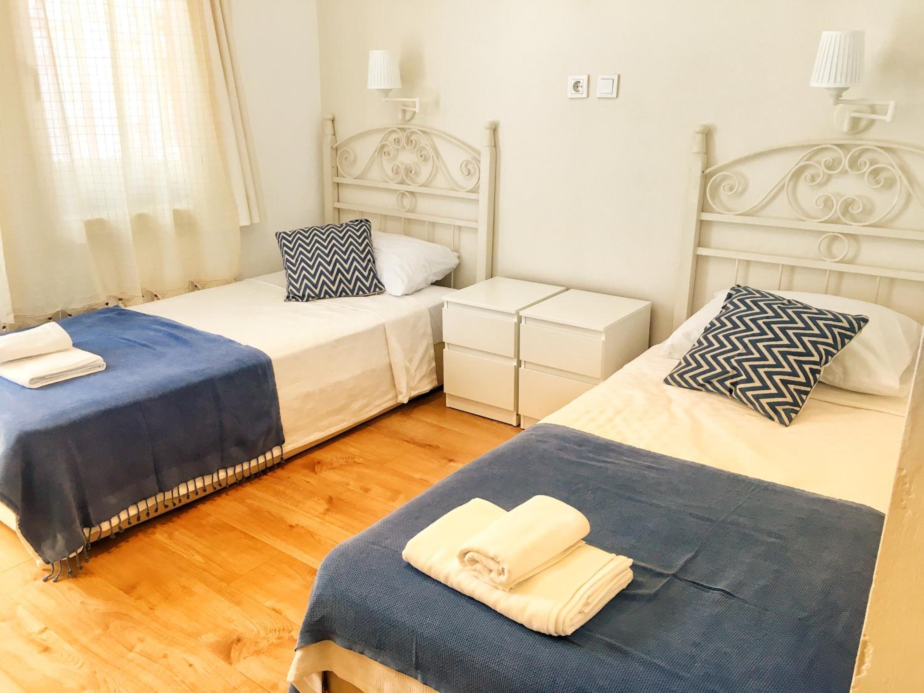 Comfort Twin Room - Photo 13