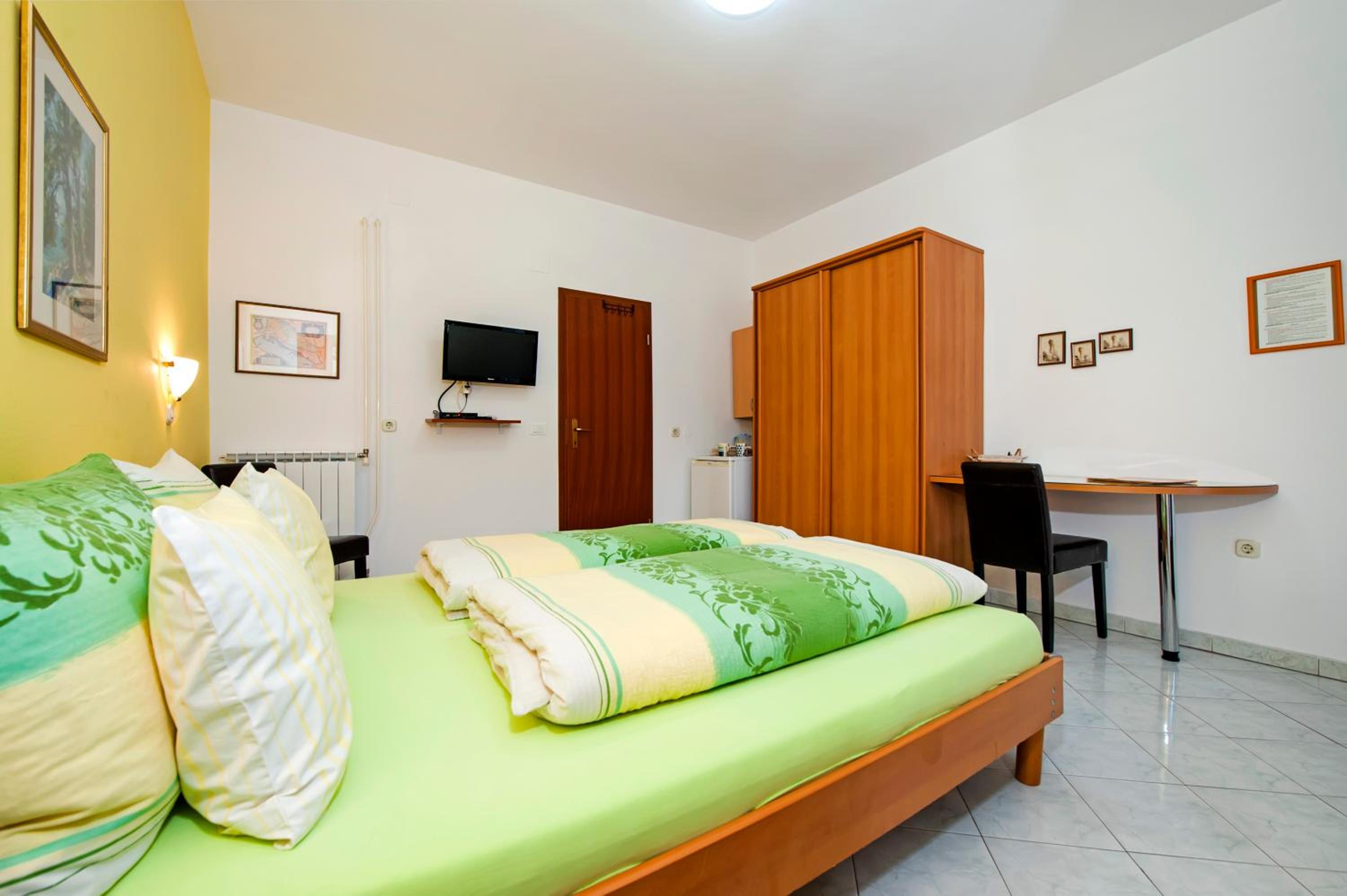 Double Room photo 2