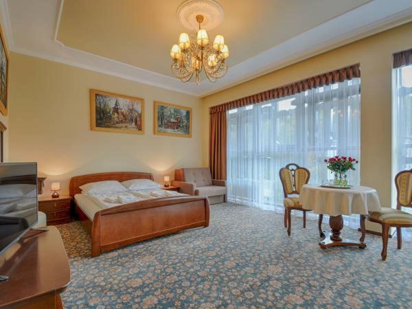 Large Double Room - Photo 1
