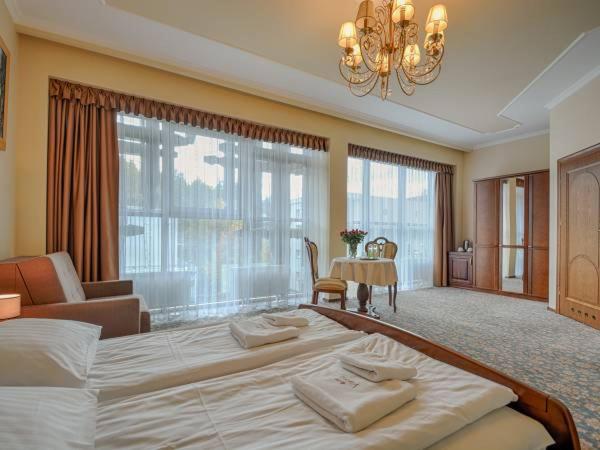 Large Double Room - Photo 4