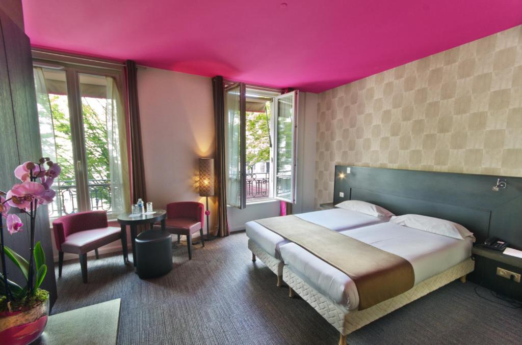 Superior Twin Room photo 2