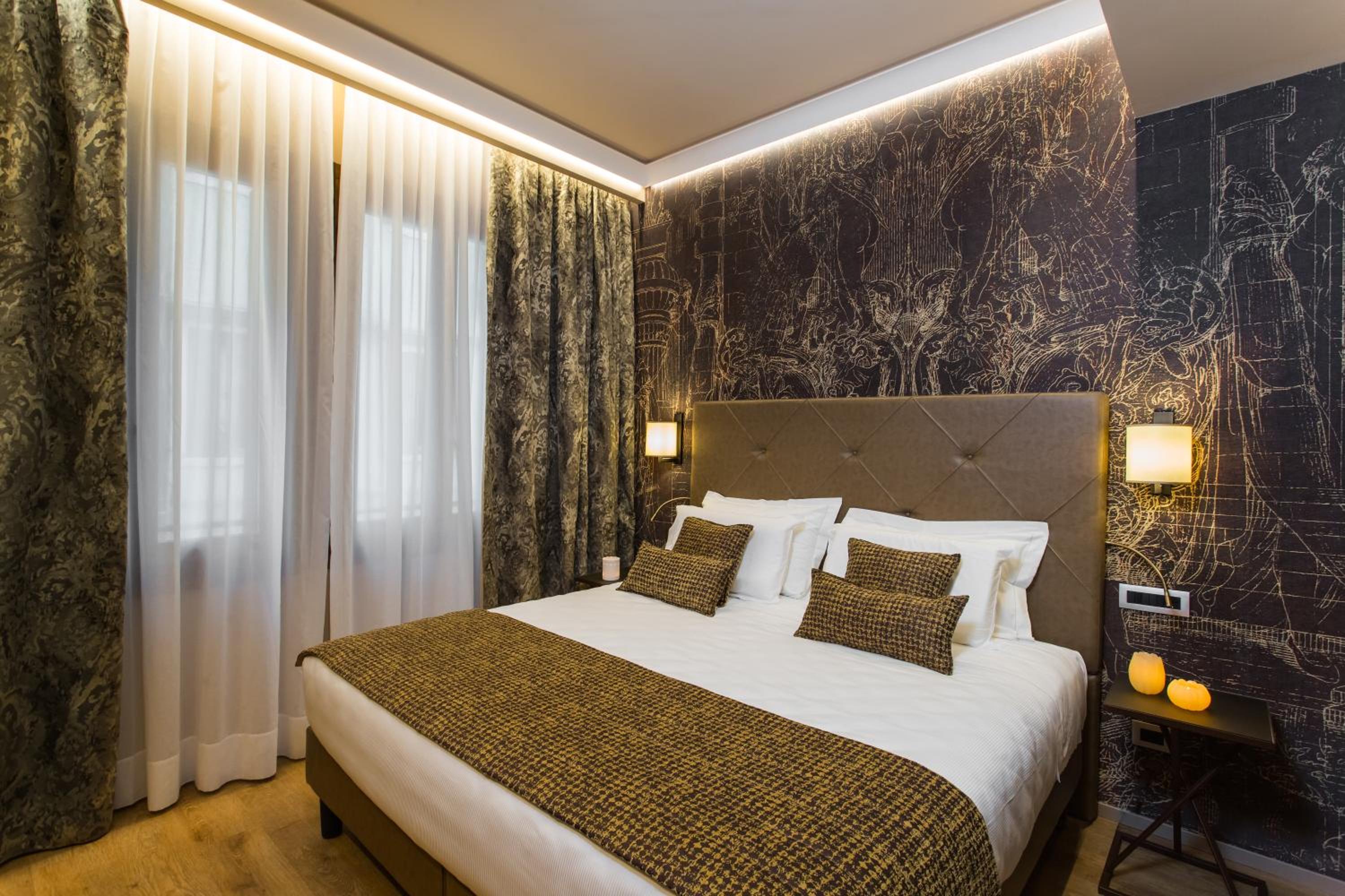 Superior Double or Twin Room photo 3