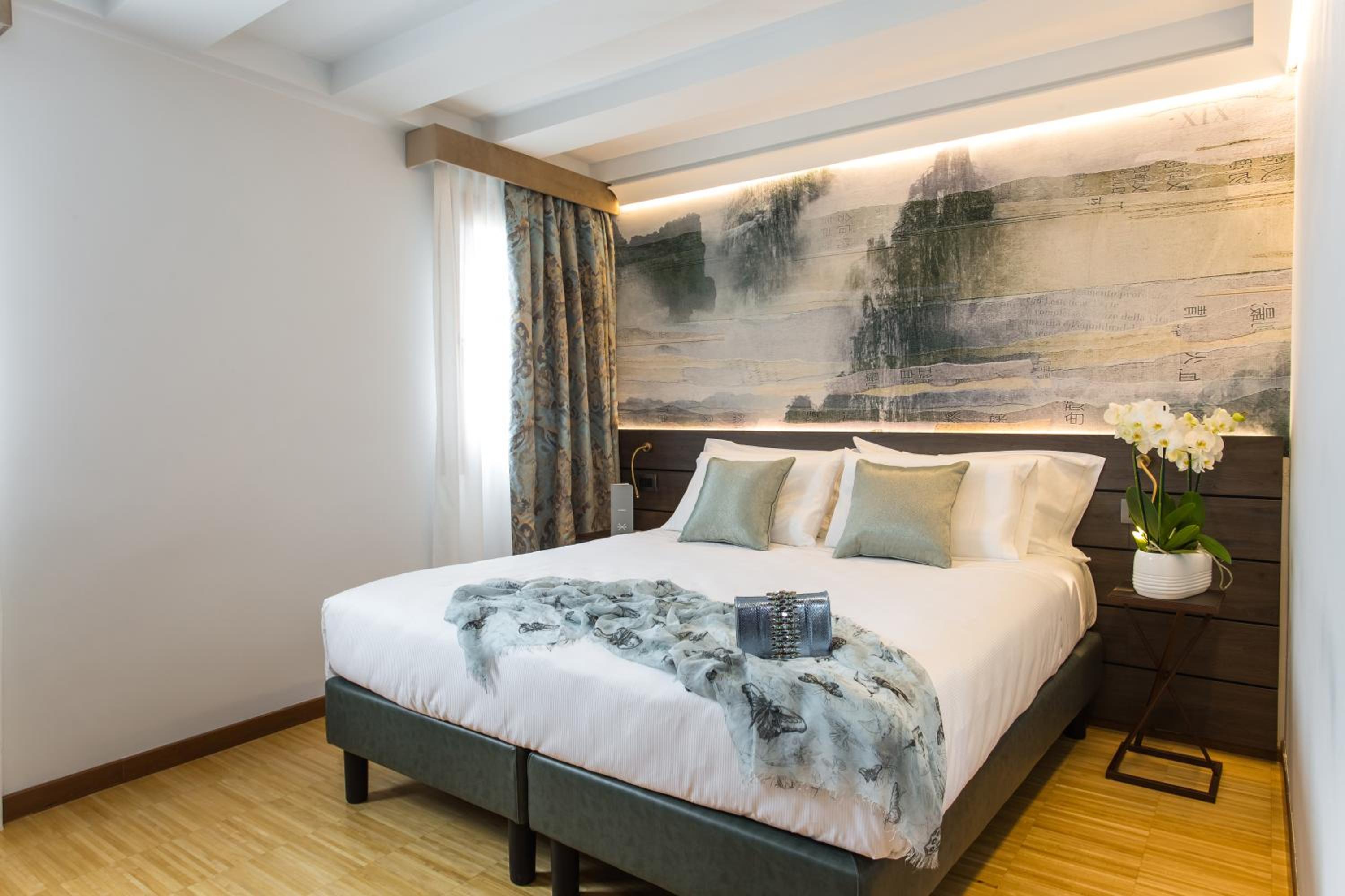 Superior Double or Twin Room photo 2