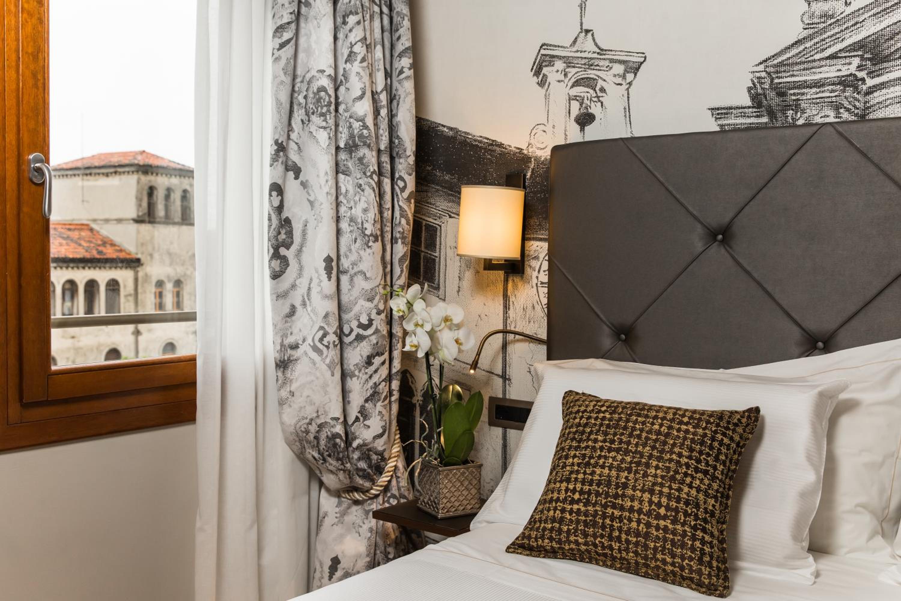Deluxe Triple Room photo 2