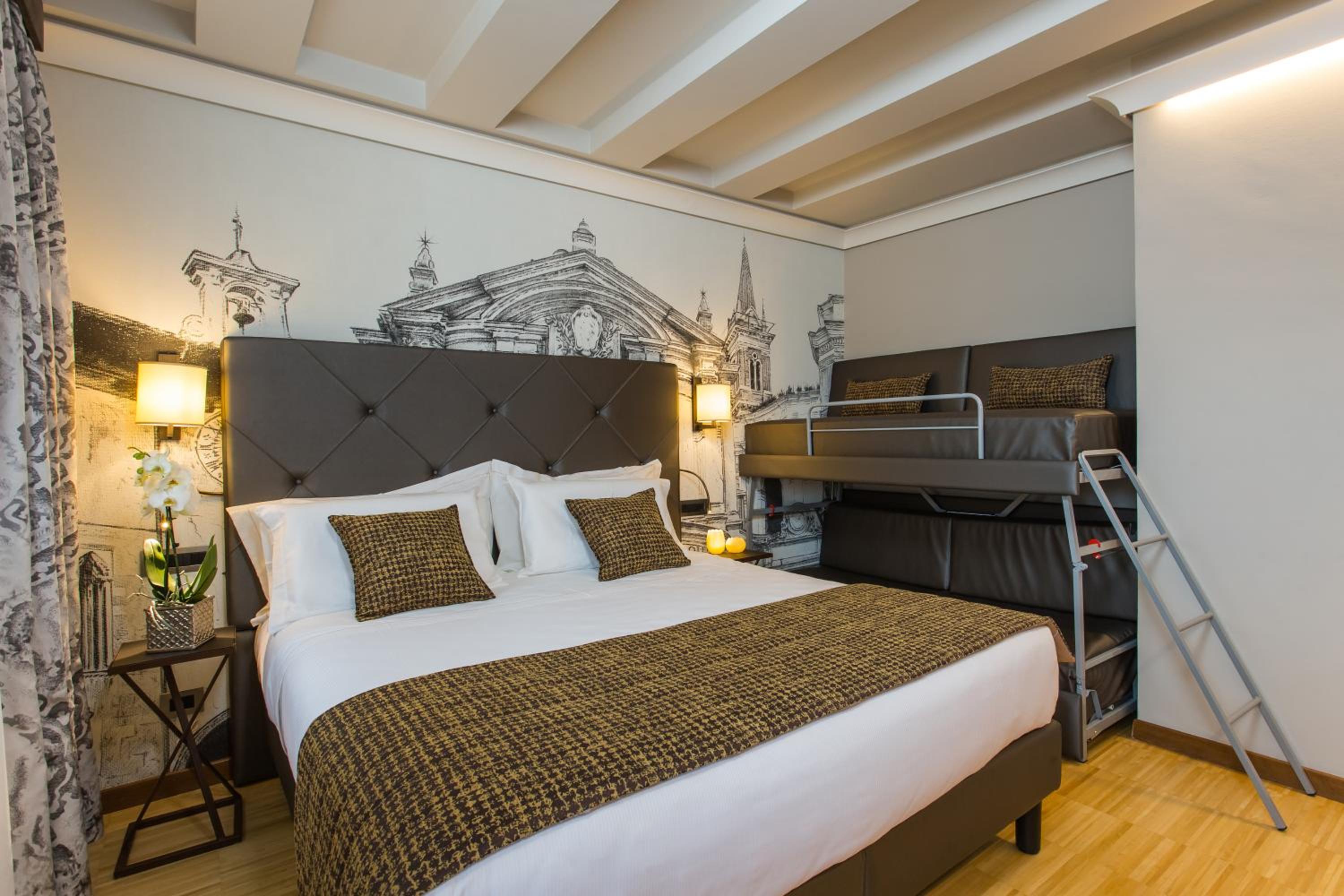Deluxe Triple Room photo 1