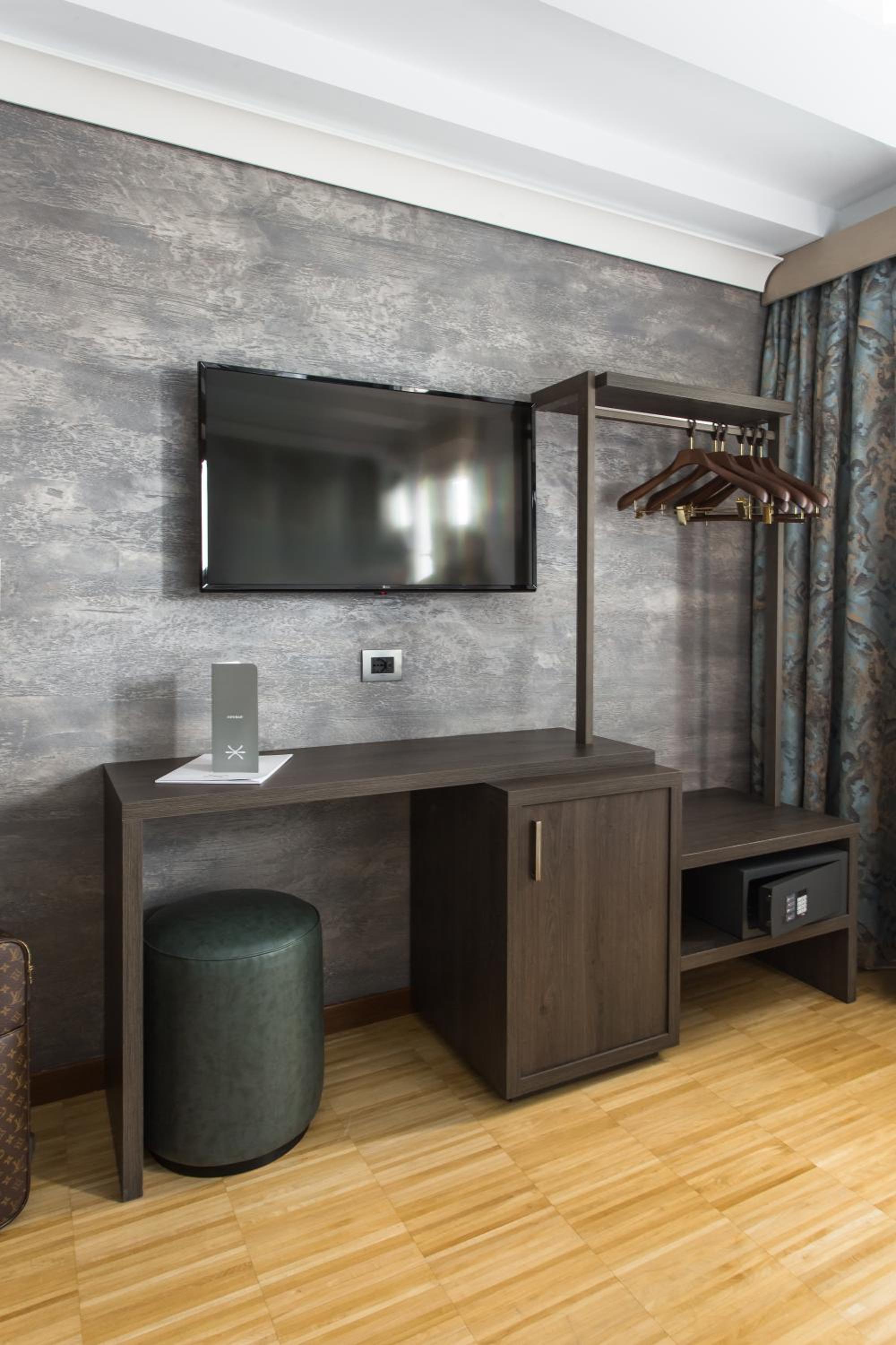 Deluxe Quadruple Room photo 3