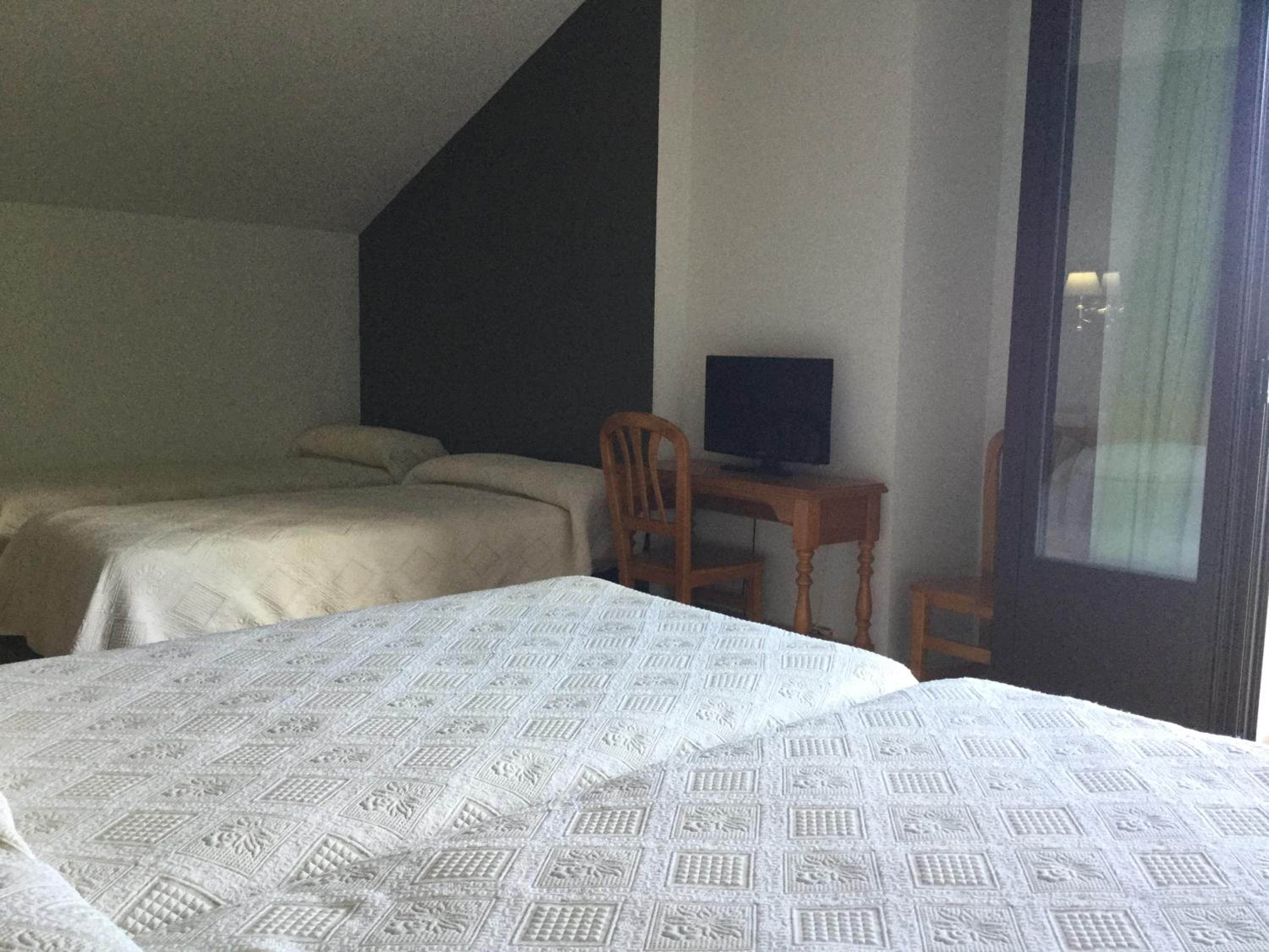 Classic Quadruple Room photo 2