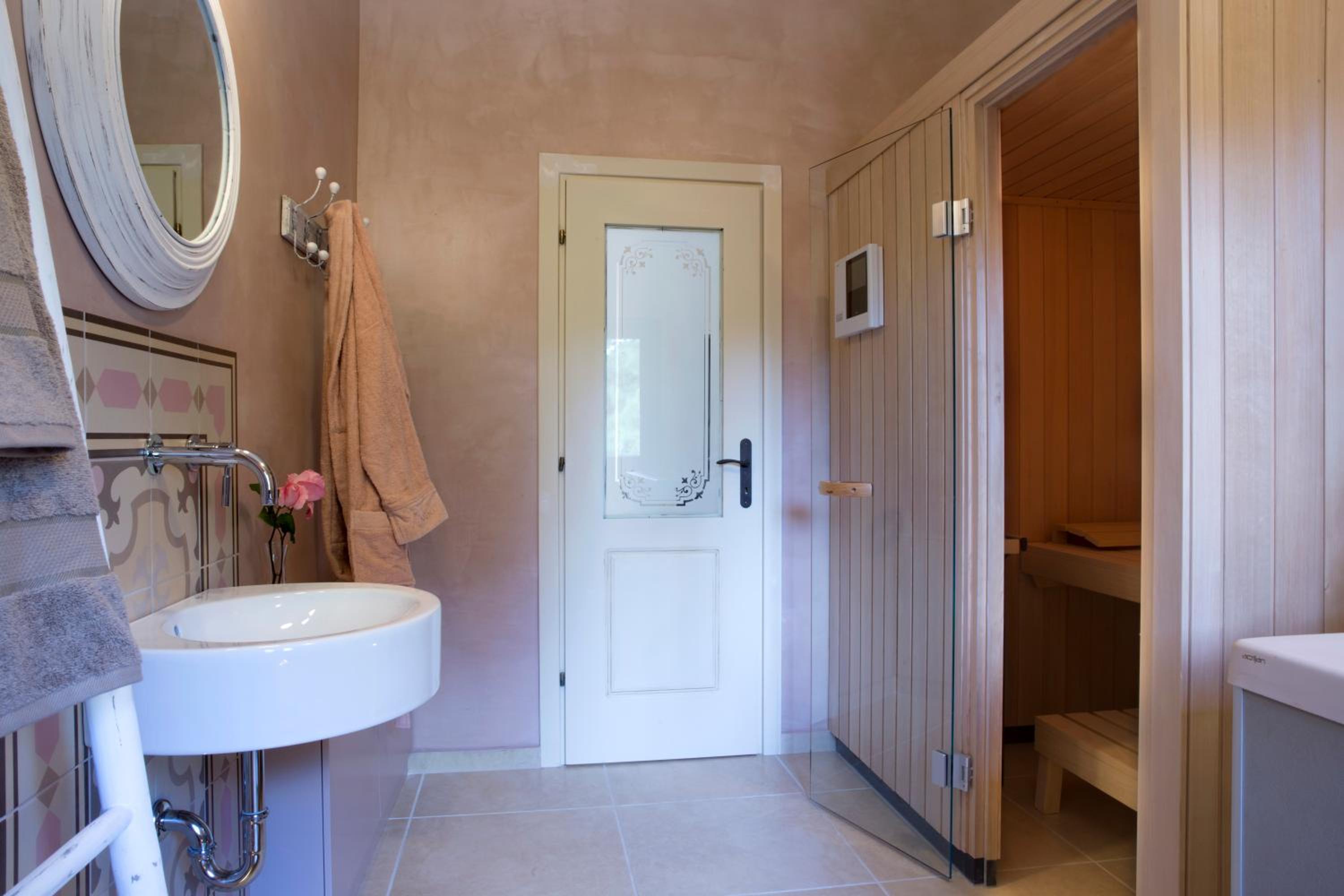 Penthouse Suite Three Bedrooms with Panoramic Sea View - Photo 19
