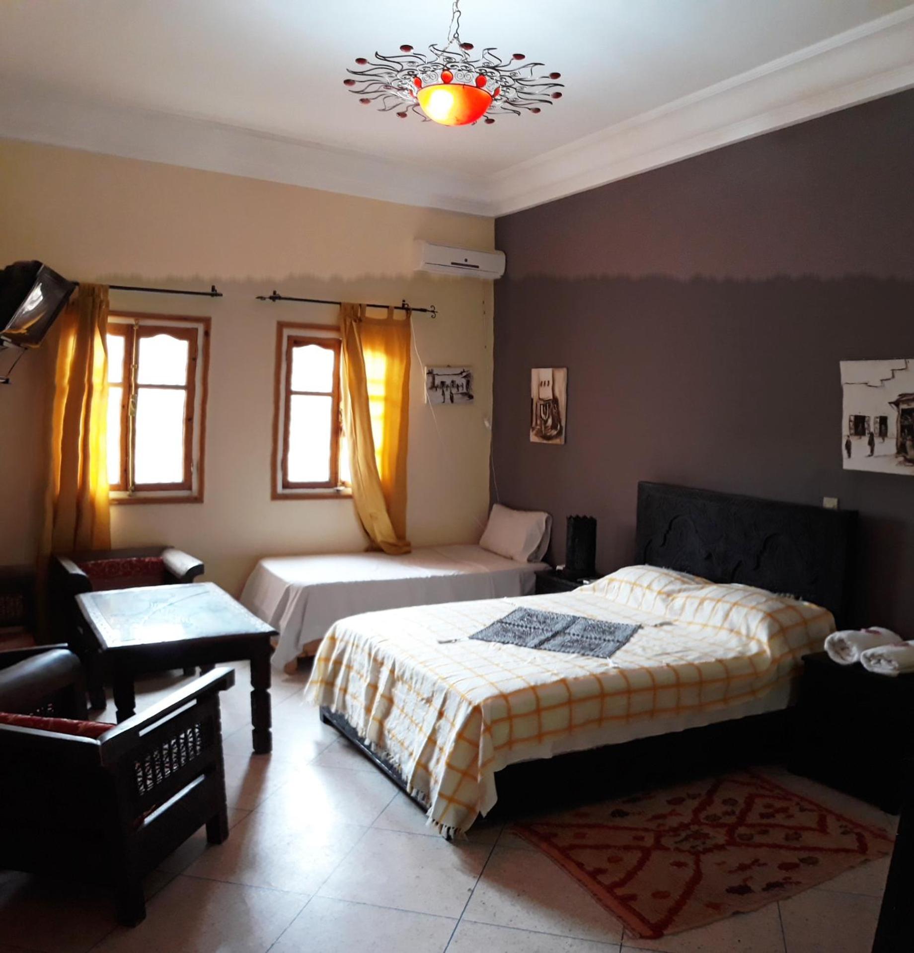 Deluxe Double Room (2 Adults + 1 Child) photo 2