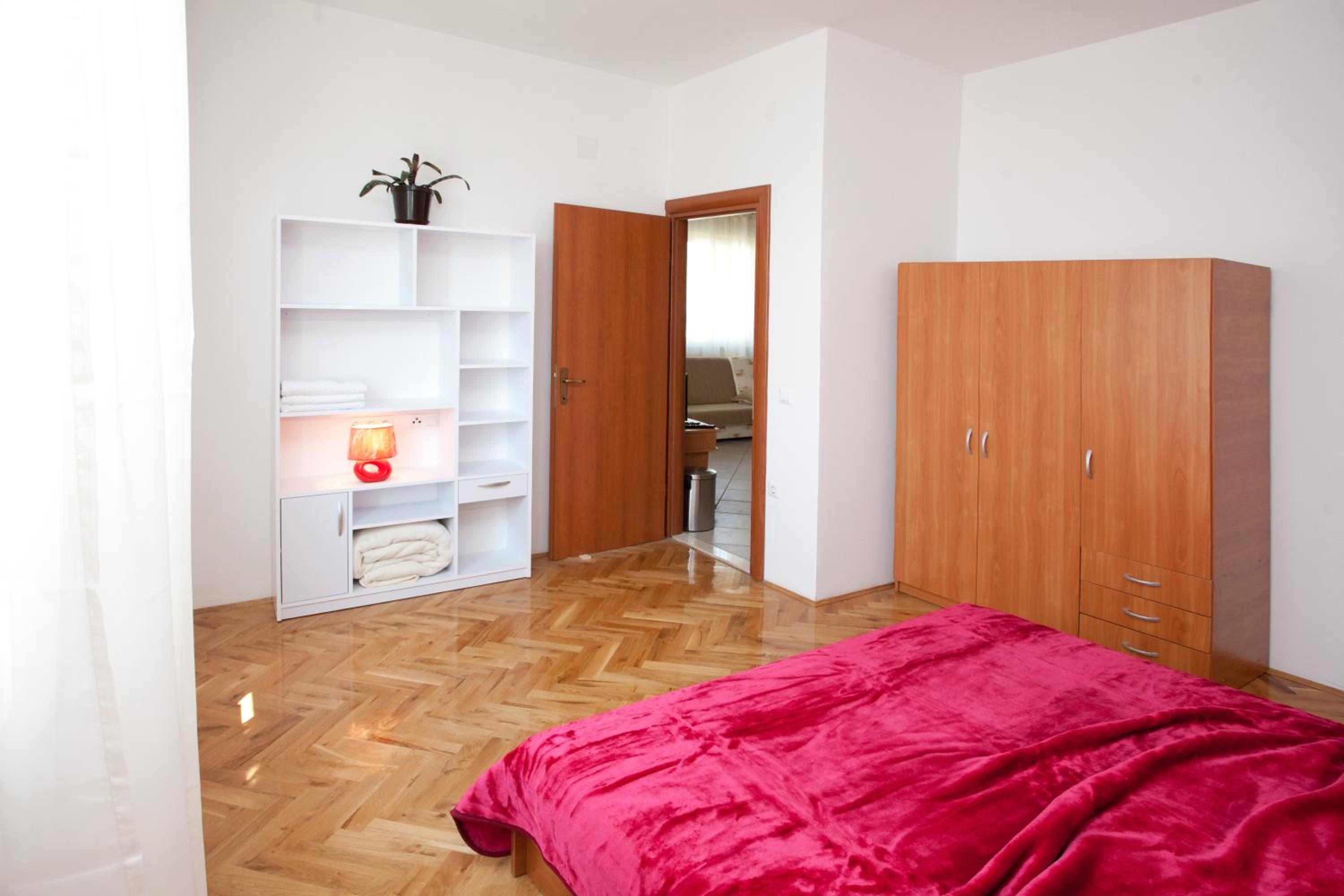 One-Bedroom Apartment With Balcony And Sea View