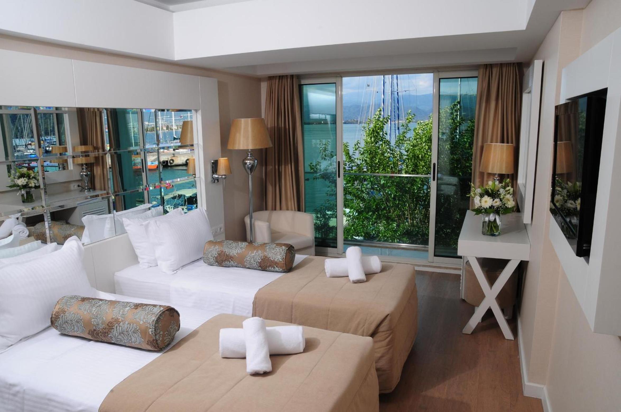Standard Room with Sea View