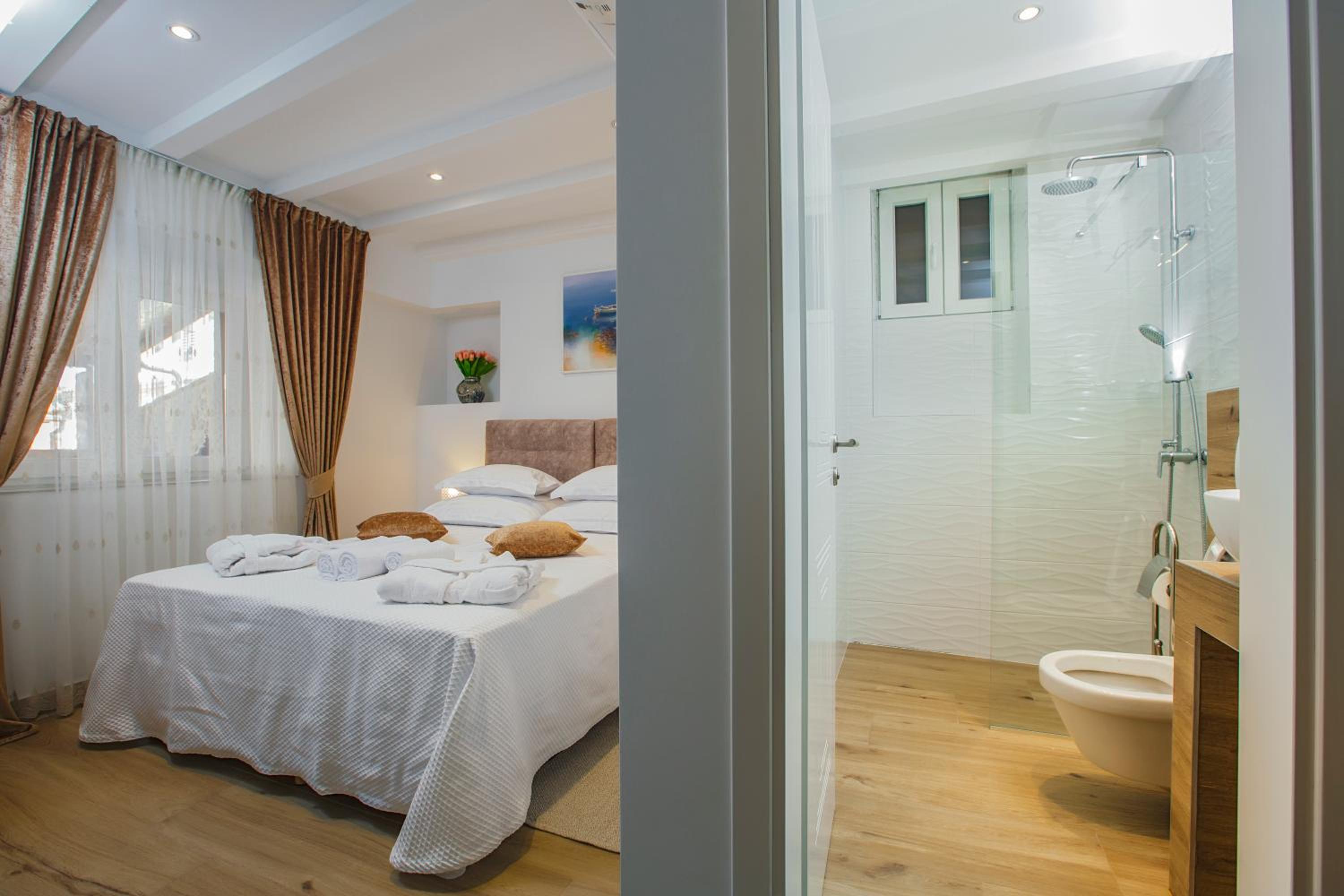 Standard Double or Twin Room - Ground Floor photo 2