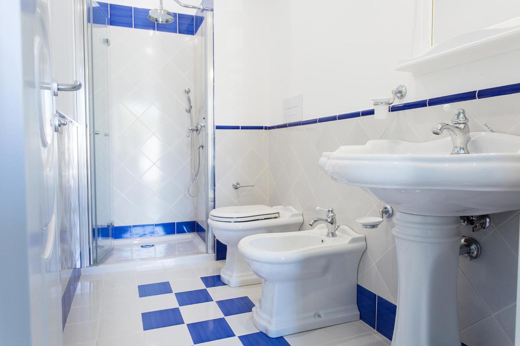 Standard Double Room - Photo 6
