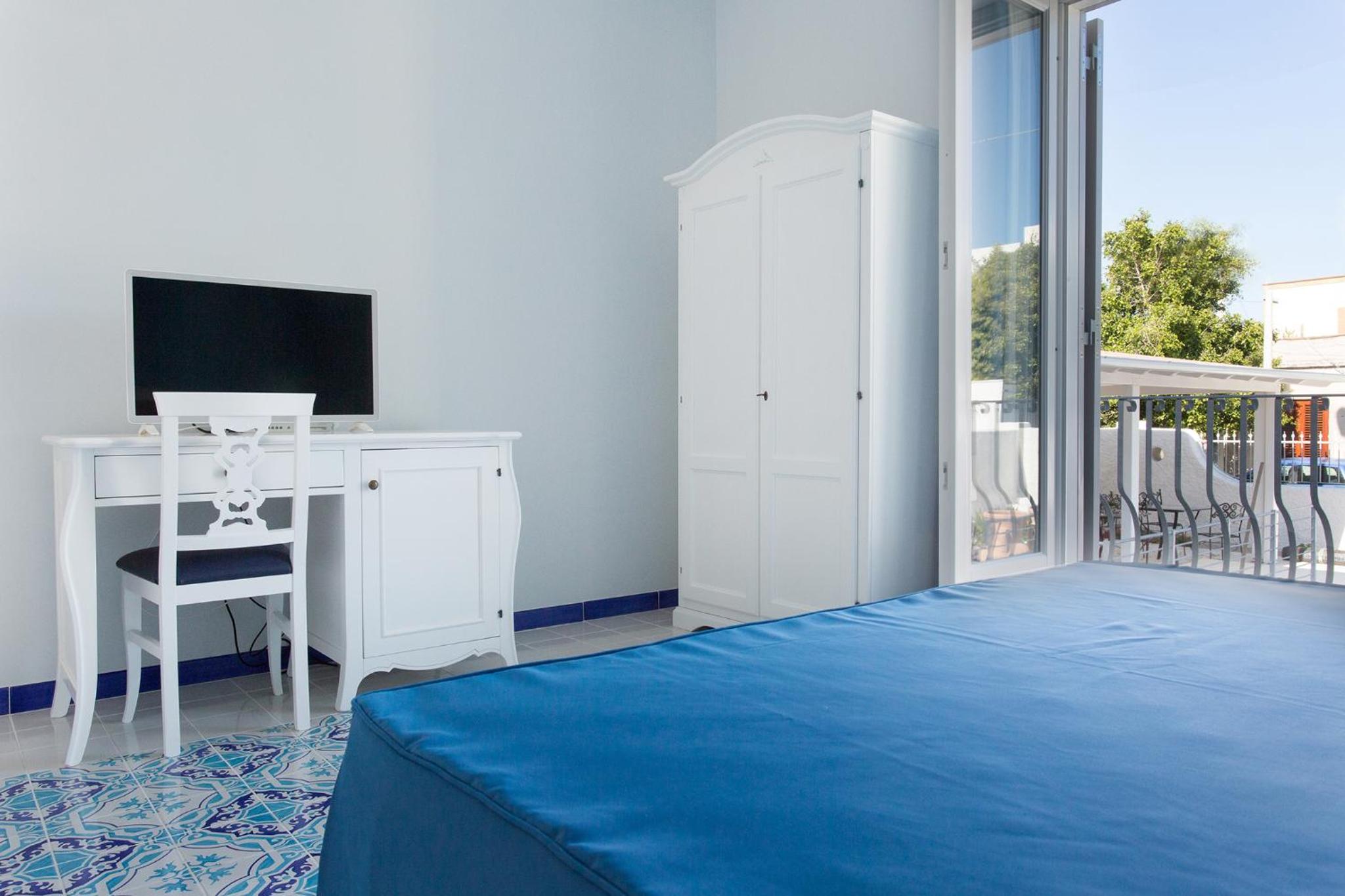 Standard Double Room - Photo 22