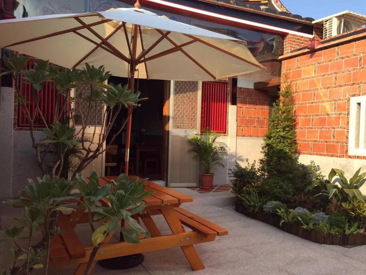 Bungalow with Patio photo 3