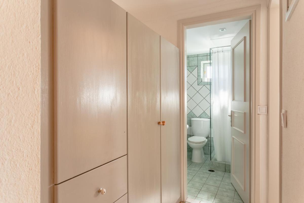 One-Bedroom House photo 3