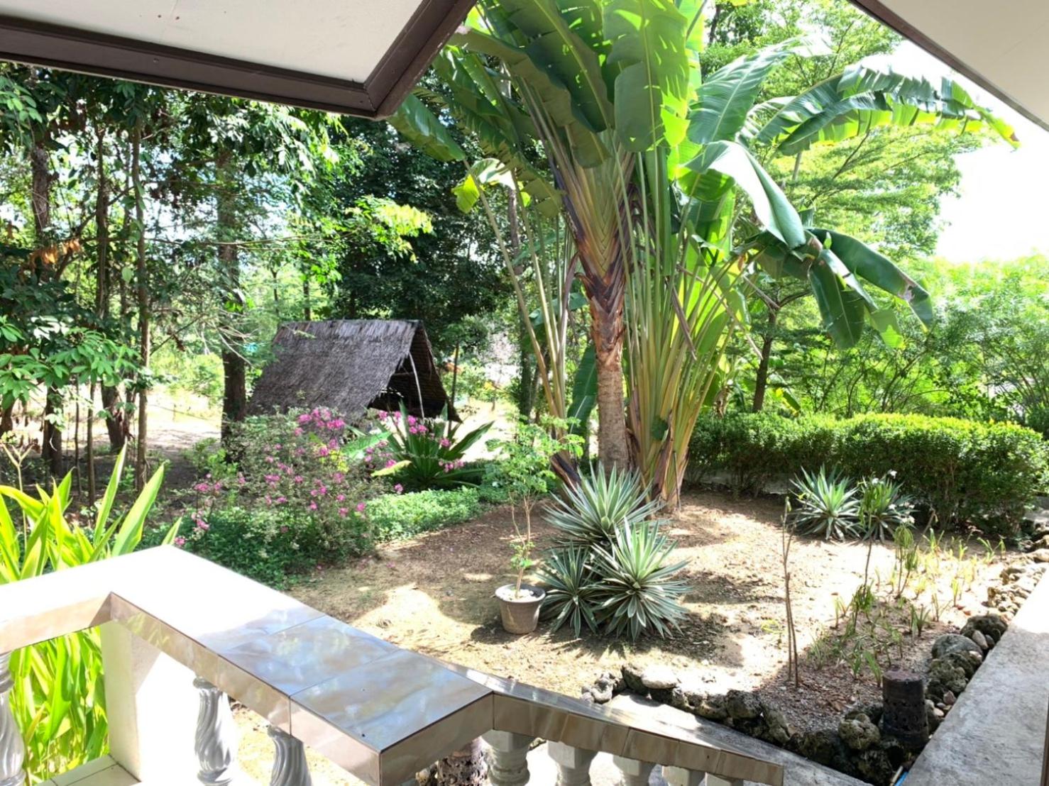 One-Bedroom House - Photo 18