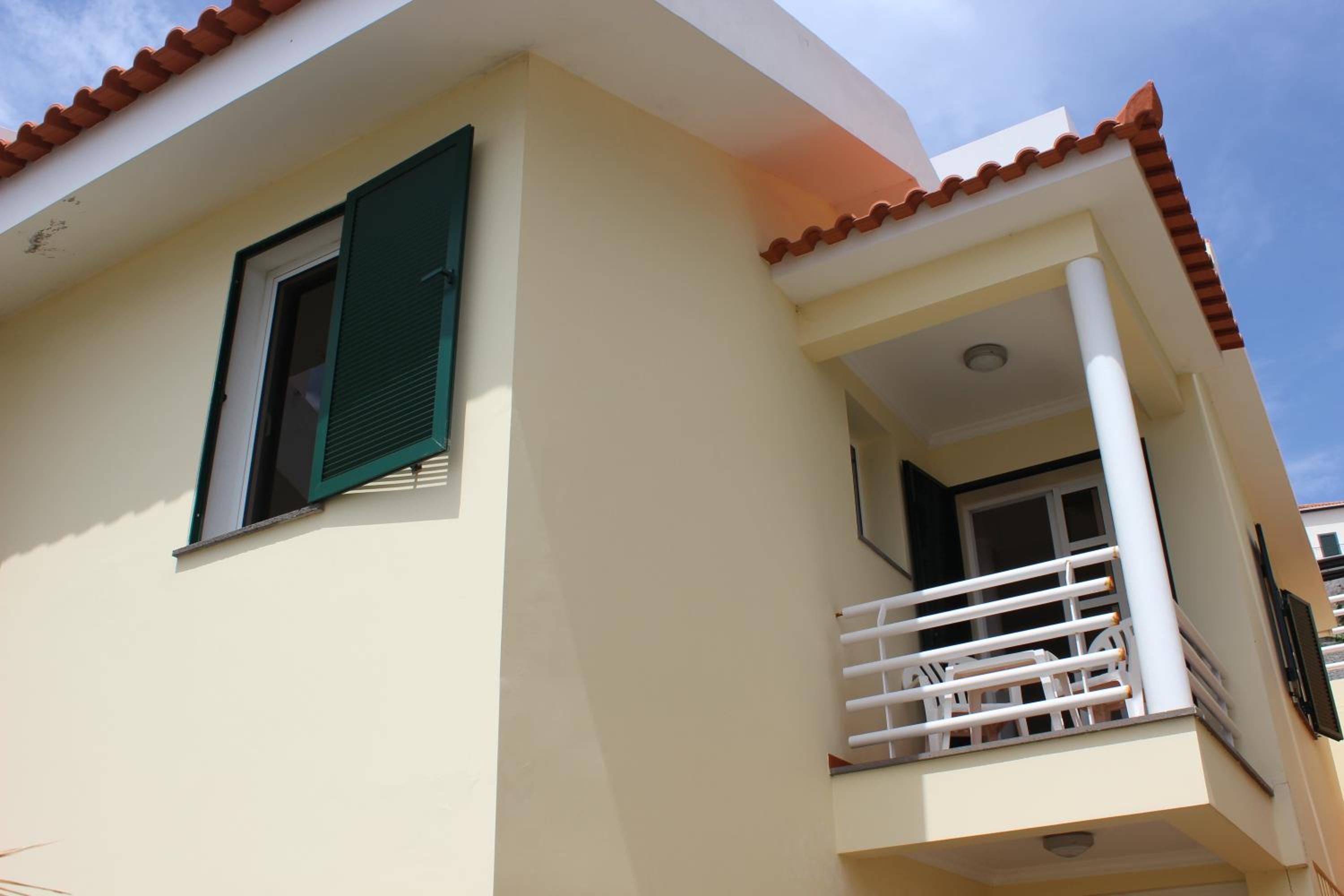 Two-Bedroom Apartment with Sea View - Photo 32