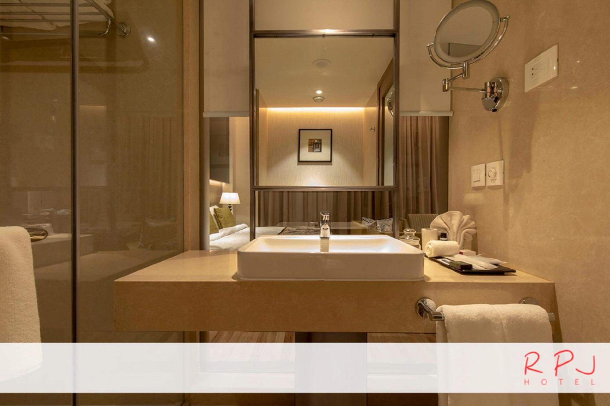 Superior Room - Photo 5