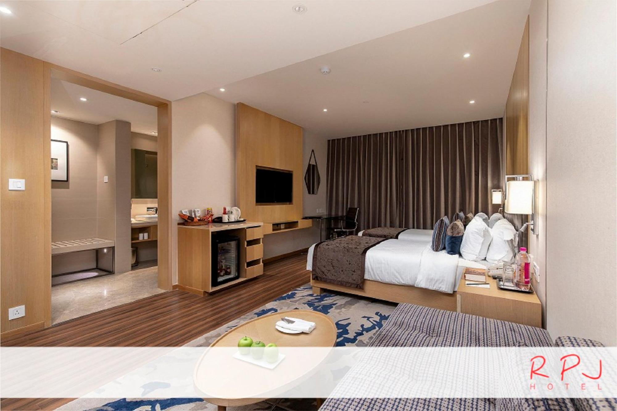 Club Double or Twin Room photo 2