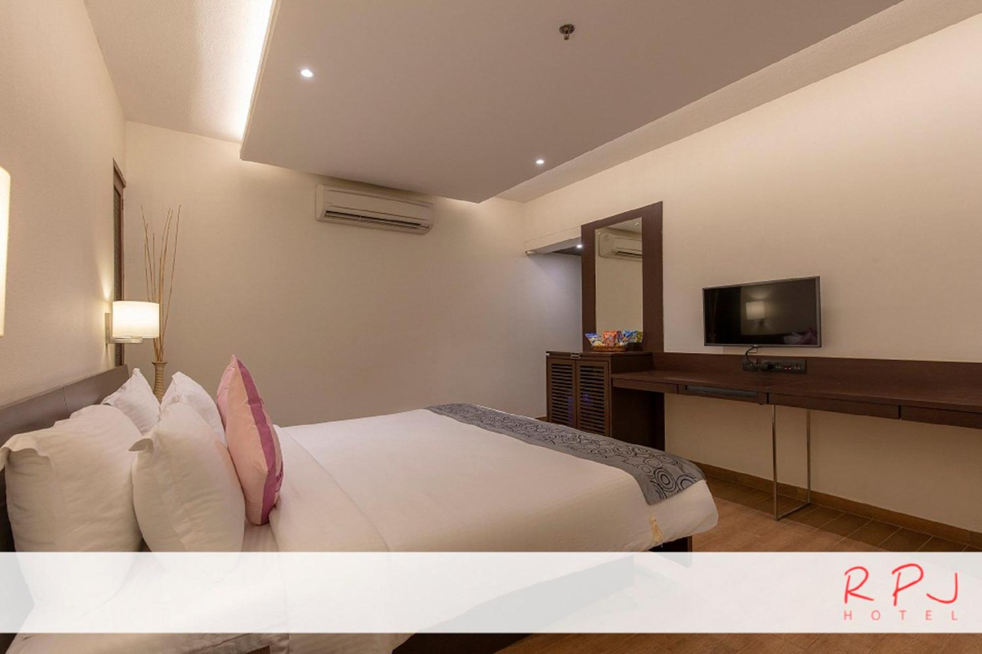 Executive Room - Photo 2