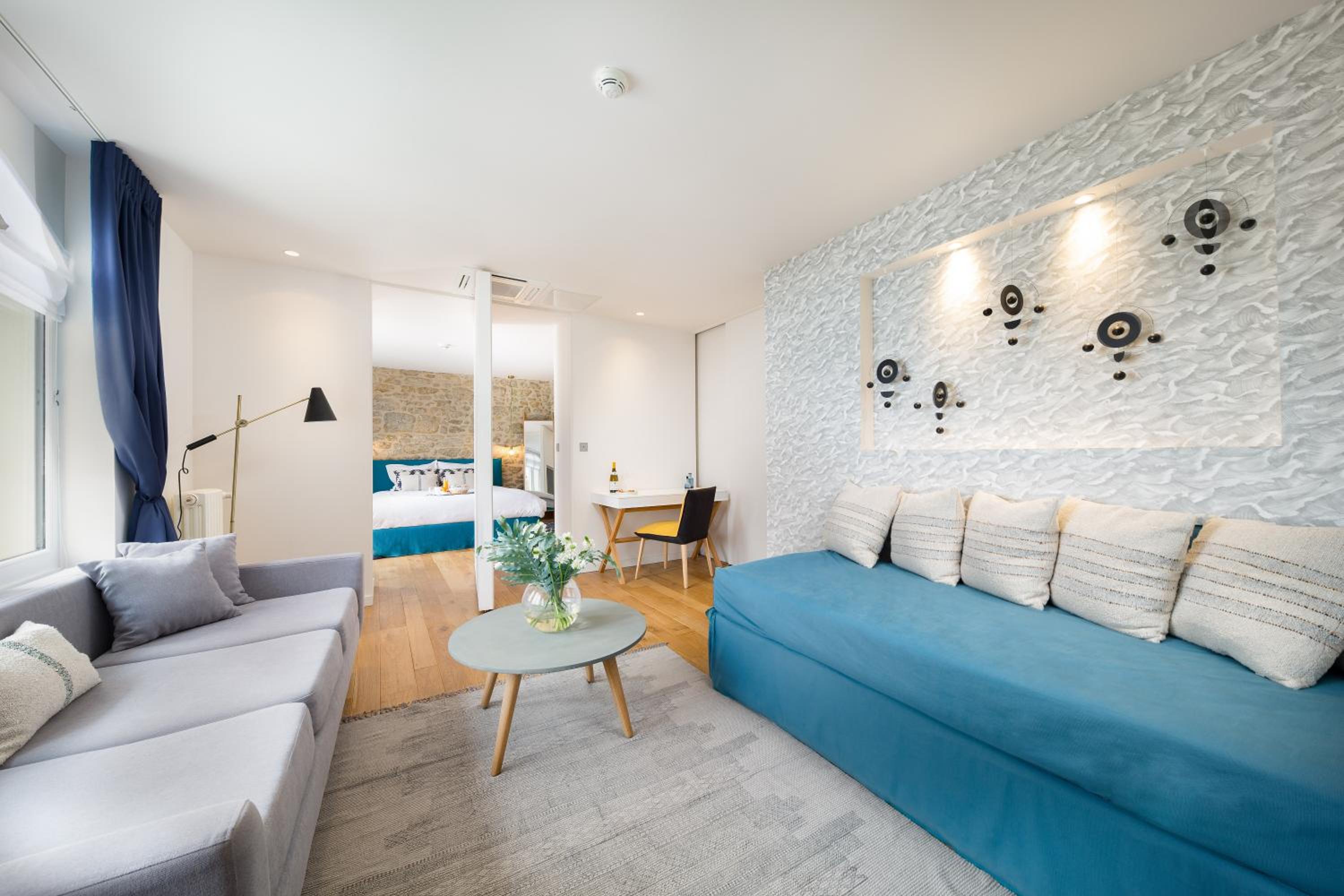 Deluxe Family Suite with Terrace