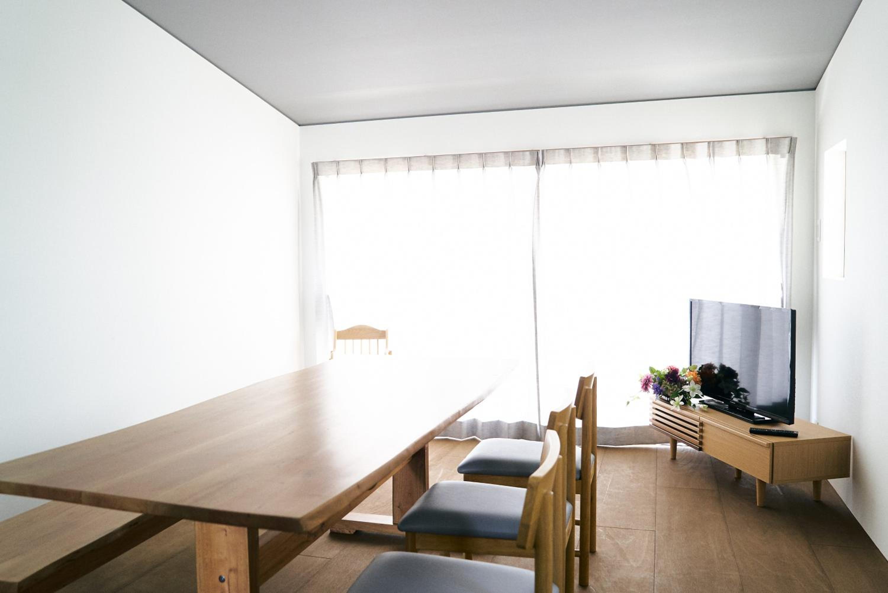 Three-Bedroom with Large Bathroom - Photo 22