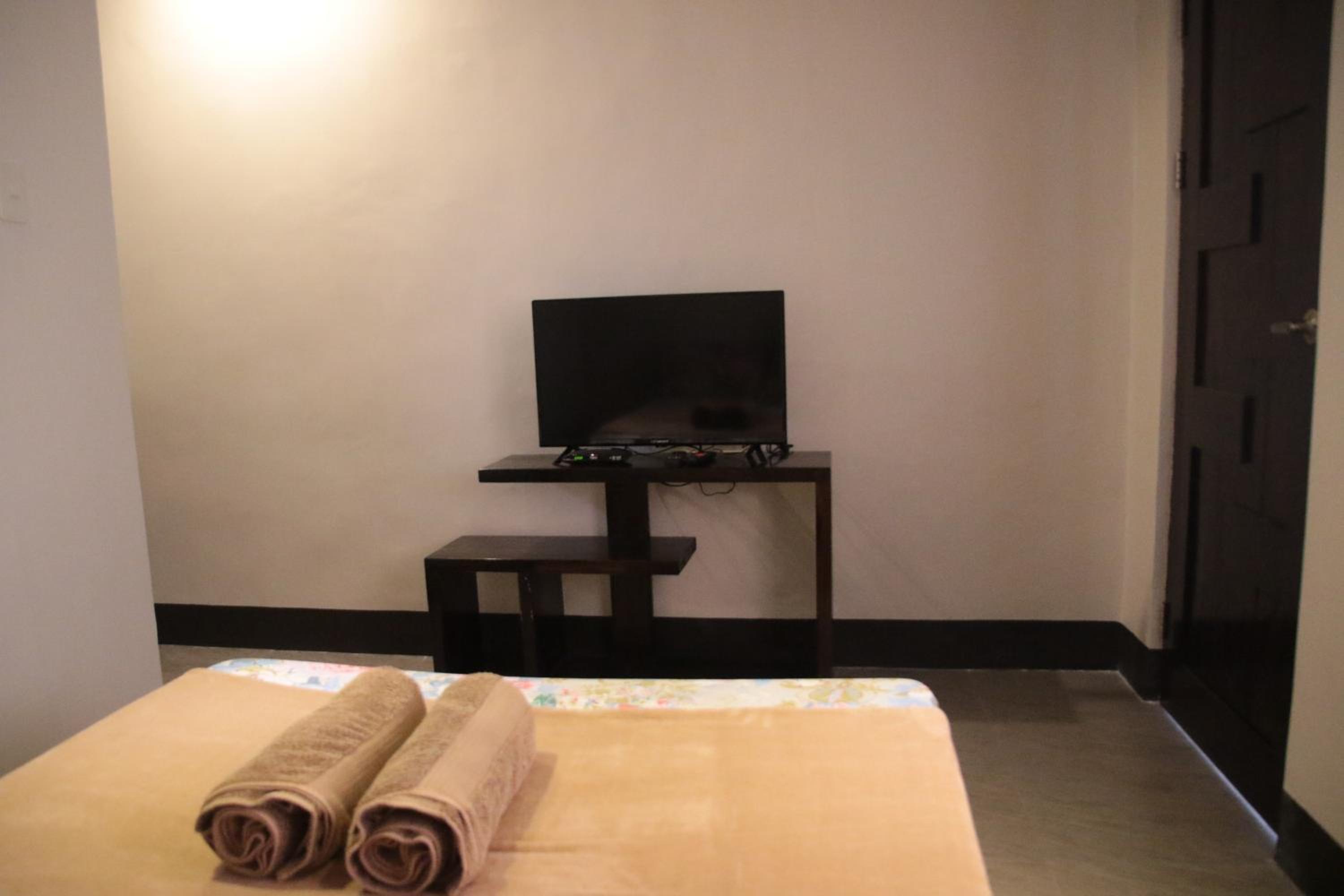 Standard Double Room - Photo 3