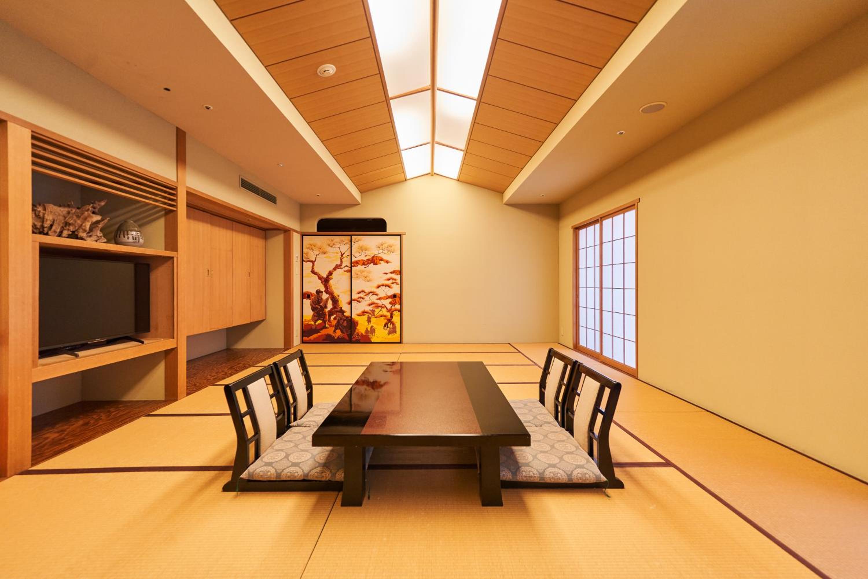 Japanese Room for 6 People with Terrace - Non-Smoking