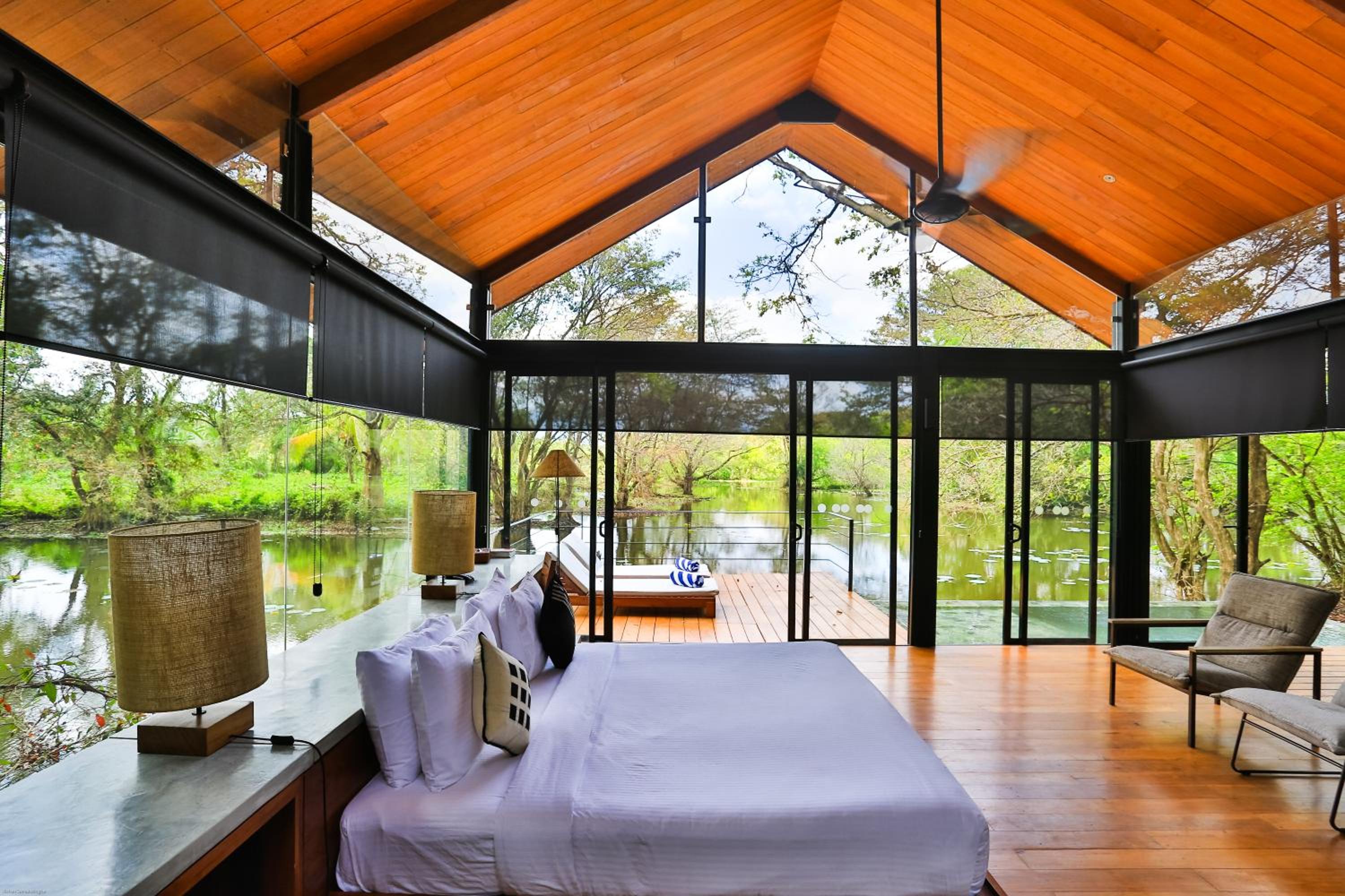 Attikka - Water Chalet with Plunge Pool (10% off on food)