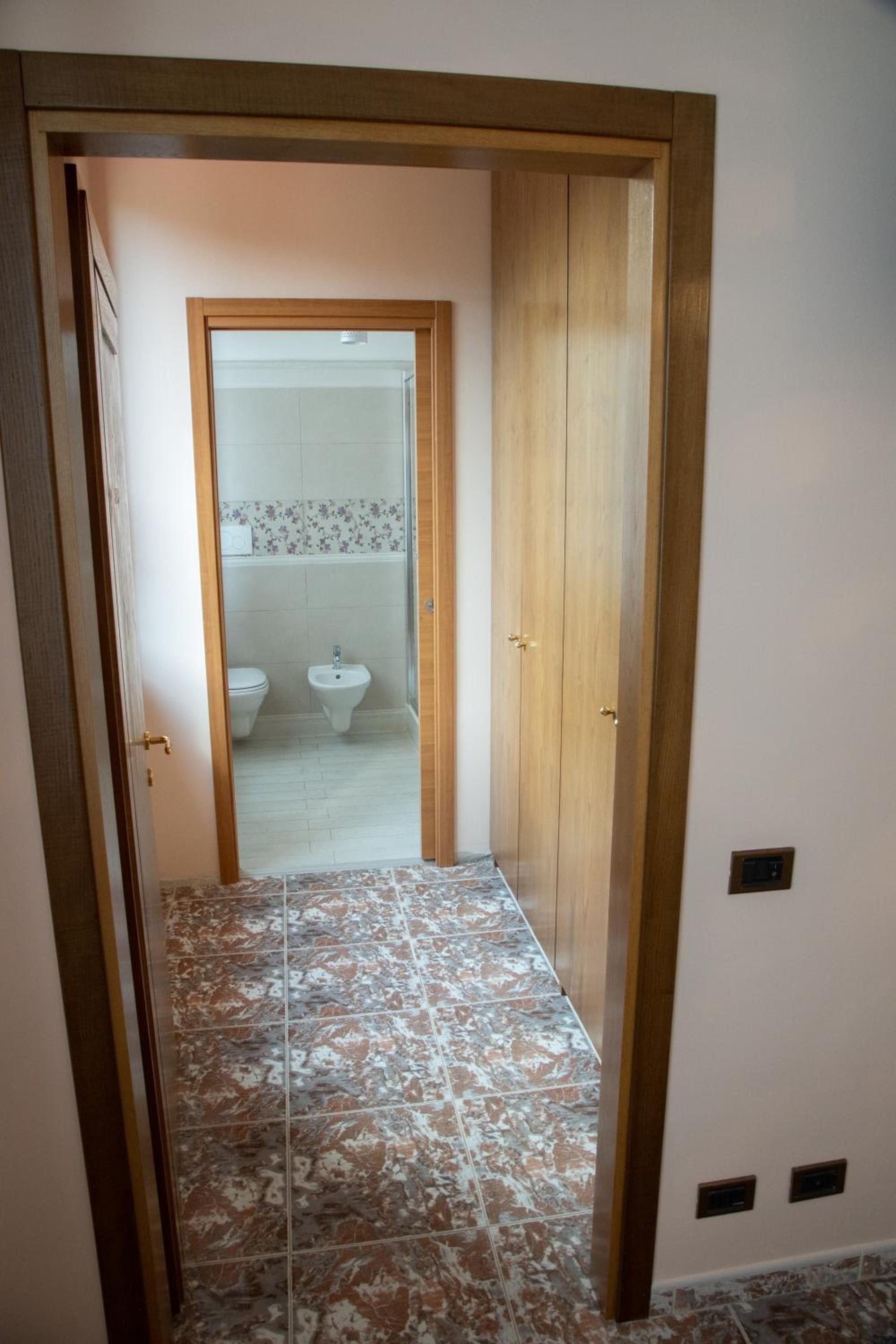 King Room with Garden View - Photo 7