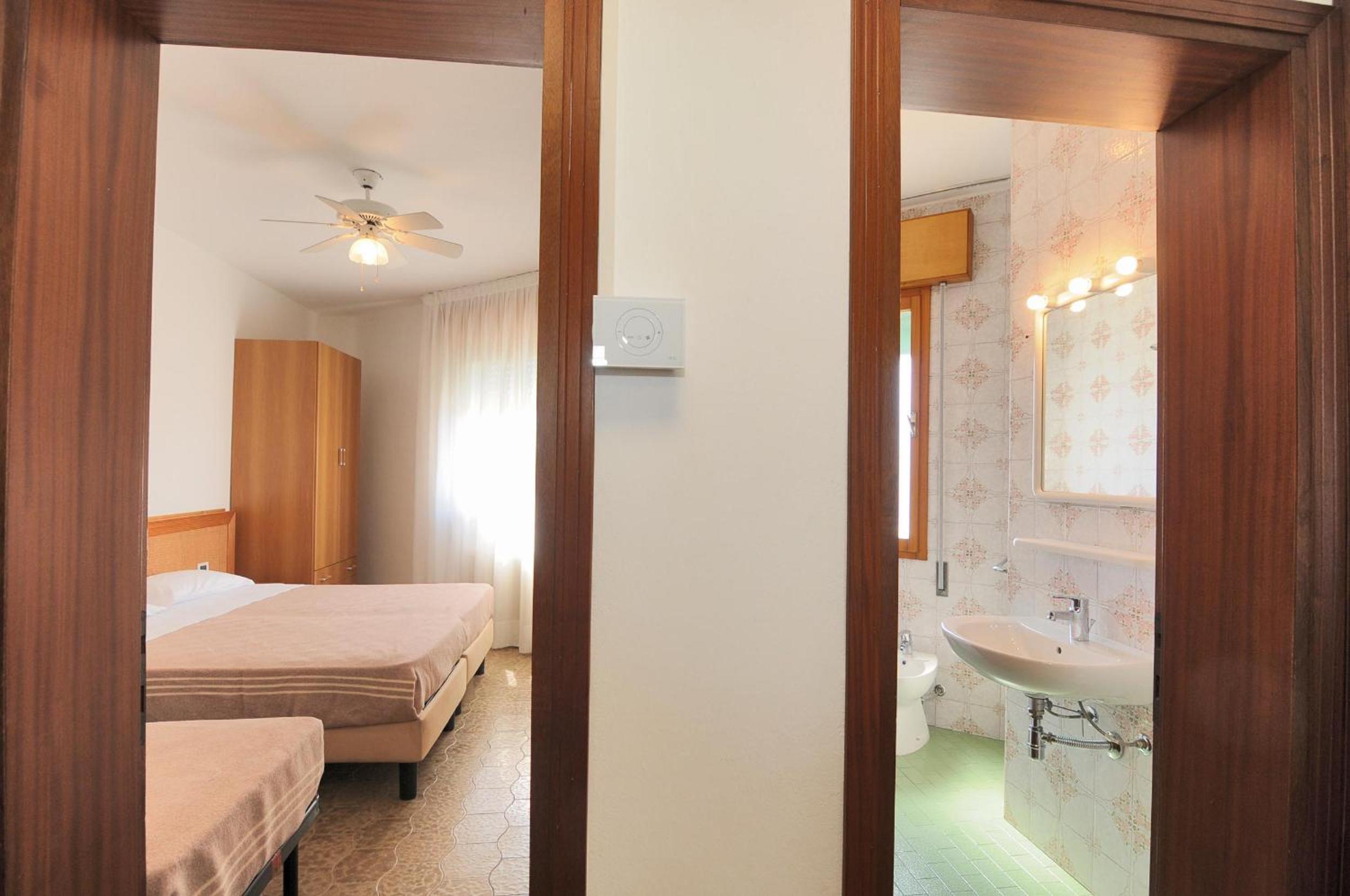 Family Room with Private Bathroom - Photo 6